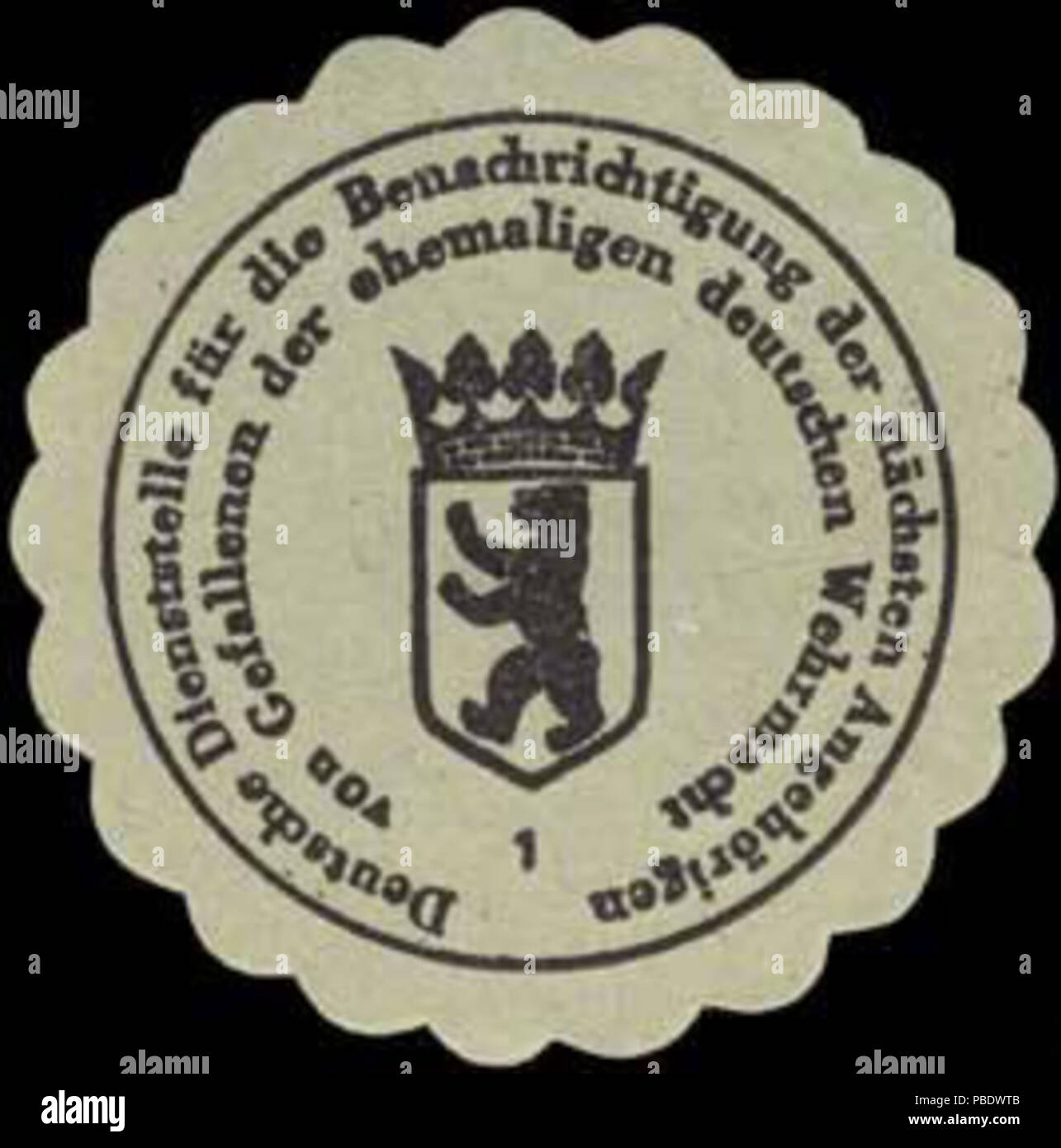 Alte Briefverschlussmarke aus Papier, welche seit ca. 1850 von Behoerden, Anwaelten, Notaren und Firmen zum Verschliessen der Post verwendet wurde. 1348 Siegelmarke Deutsche Dienststelle für die Benachrichtigung der nächsten Angehörigen von Gefallenen der ehemaligen deutschen Wehrmacht W 0312977 Stockfoto