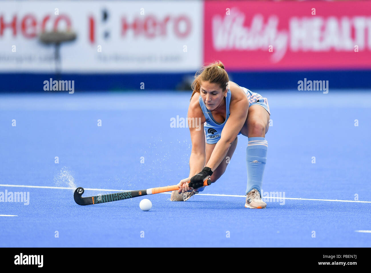 London, Großbritannien. 28. Juli 2018. Julia Gomes (ARG) in Aktion während der Vitalität der Hockey Wm London 2018 - Pool C Match zwischen Argentinien vs Südafrika am Samstag, den 28. Juli 2018. London, England. Credit: Taka G Wu Credit: Taka Wu/Alamy leben Nachrichten Stockfoto