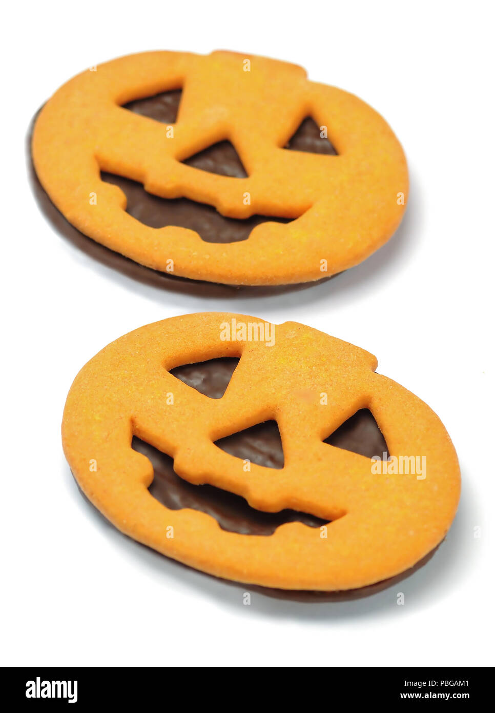 Halloween cookies isoliert auf weißem Stockfoto