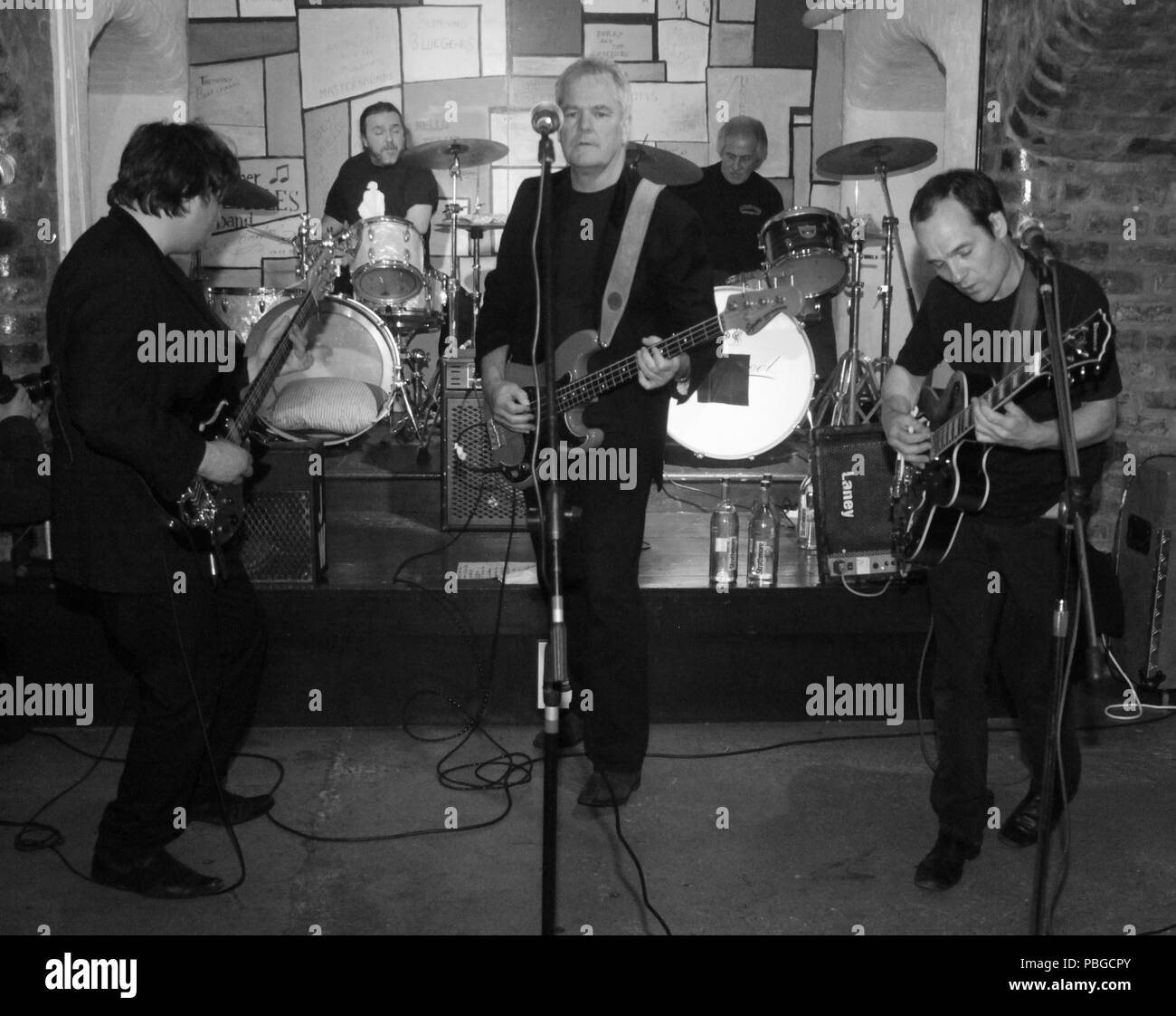 Liverpool, Großbritannien, 5. Beatle Pete Best setzt auf eine Show mit seiner Band im Cavern credit Ian Fairbrother/Alamy Stockfotos Stockfoto