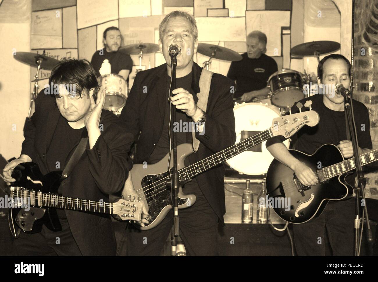 Liverpool, Großbritannien, 5. Beatle Pete Best setzt auf eine Show mit seiner Band im Cavern credit Ian Fairbrother/Alamy Stockfotos Stockfoto