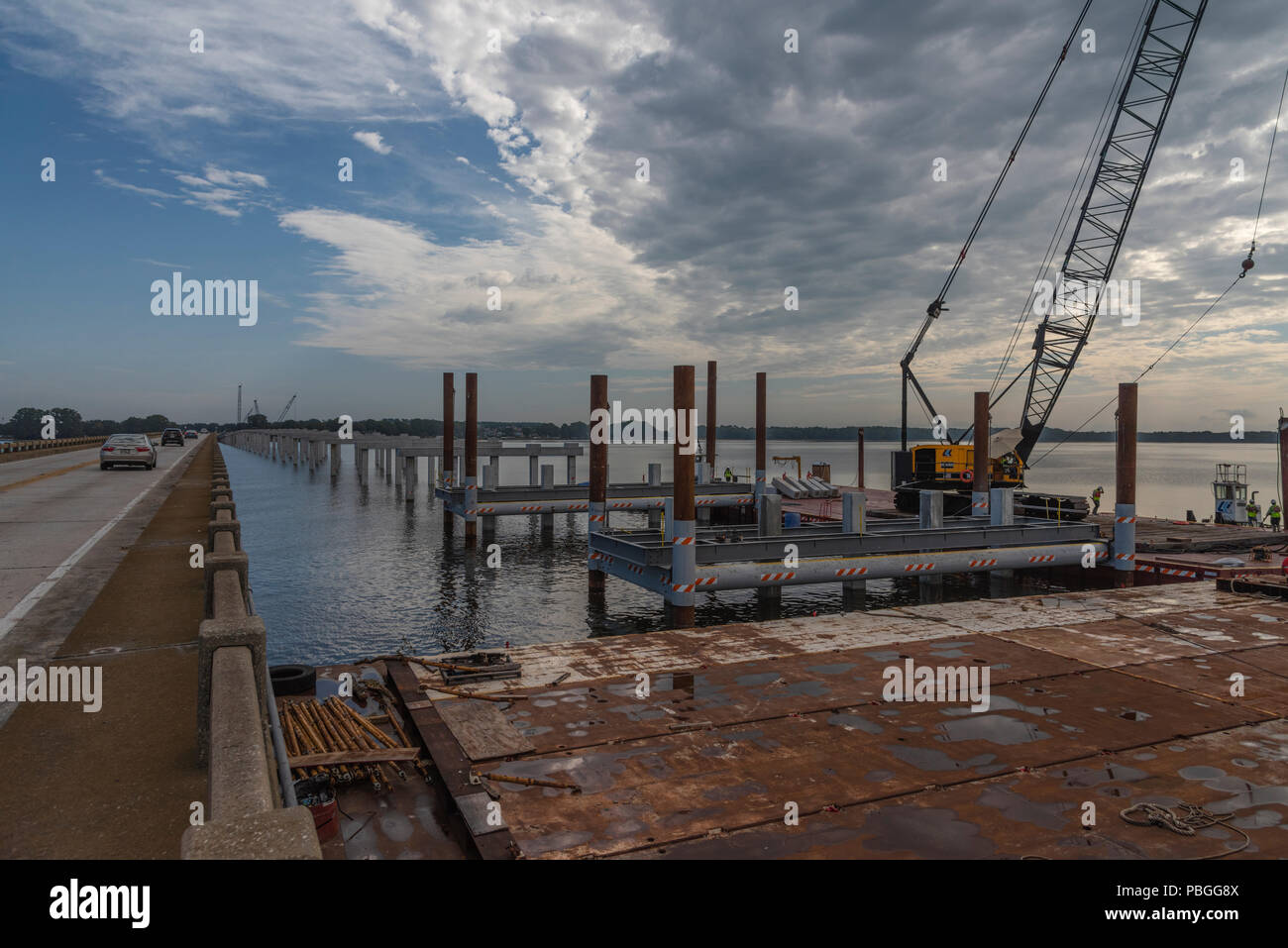 Aufbau der SR 19 Brücke am kleinen See Harris in Lake County, Florida, USA Stockfoto