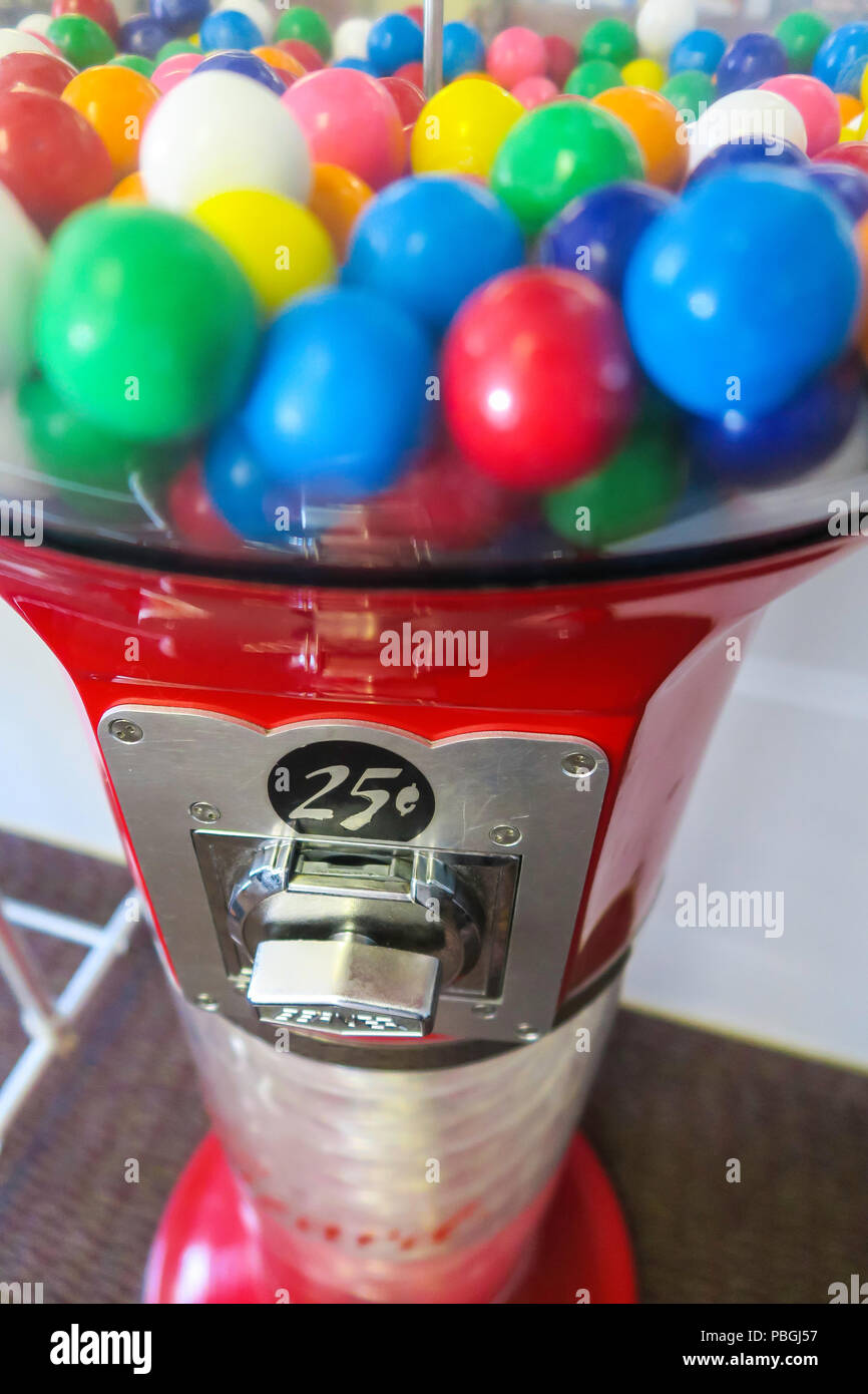 Bunte Gumball Machine, USA Stockfoto