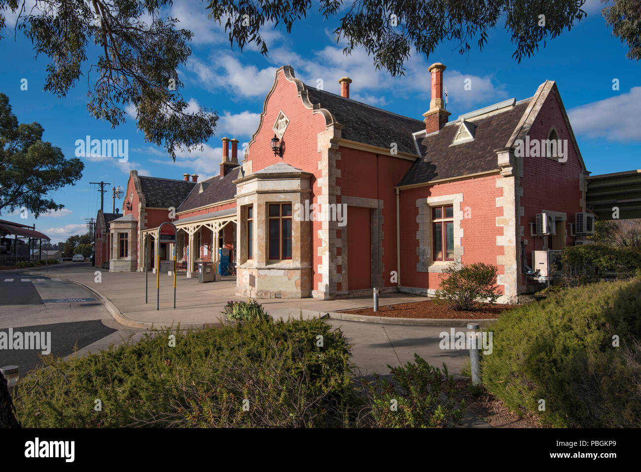 Historische Bathurst Bahnhof, 1876 und noch eine voll funktionsfähige Trainlink Verbindung zwischen der zentralen Hochebenen und Sydney geöffnet Stockfoto