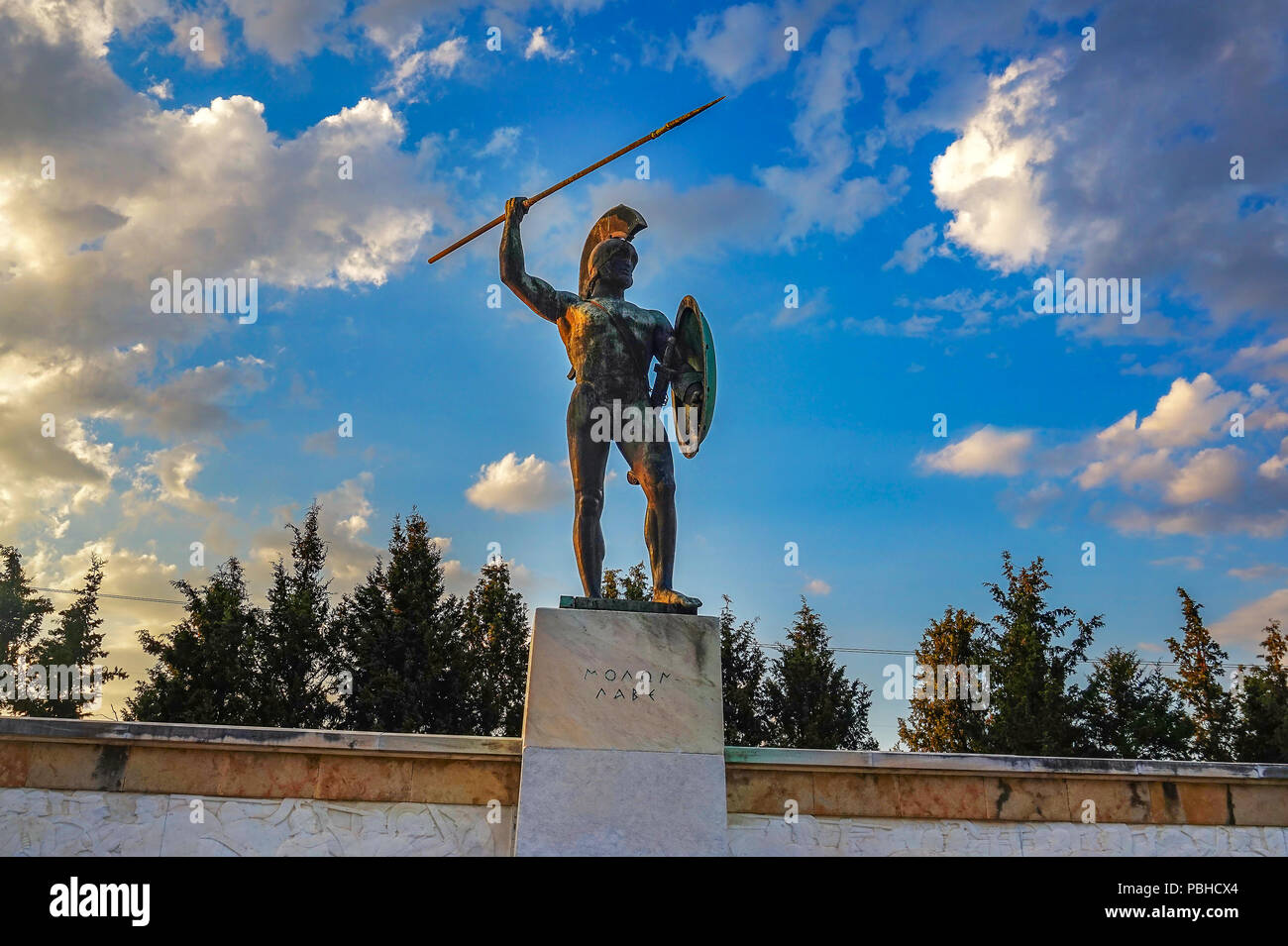 Leonidas Spartan King Helm Marmorguss Skulptur Grü Produktbild-Vorschau 5