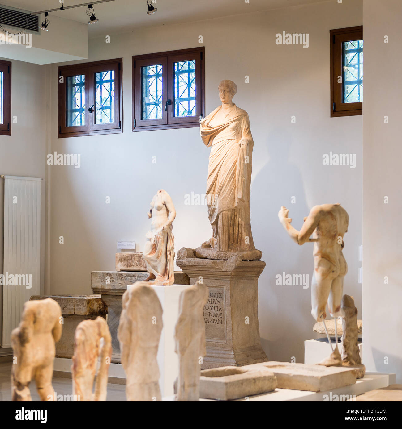 DION, Griechenland Mar 22, 2015 Sculptues im Archäologischen Museum