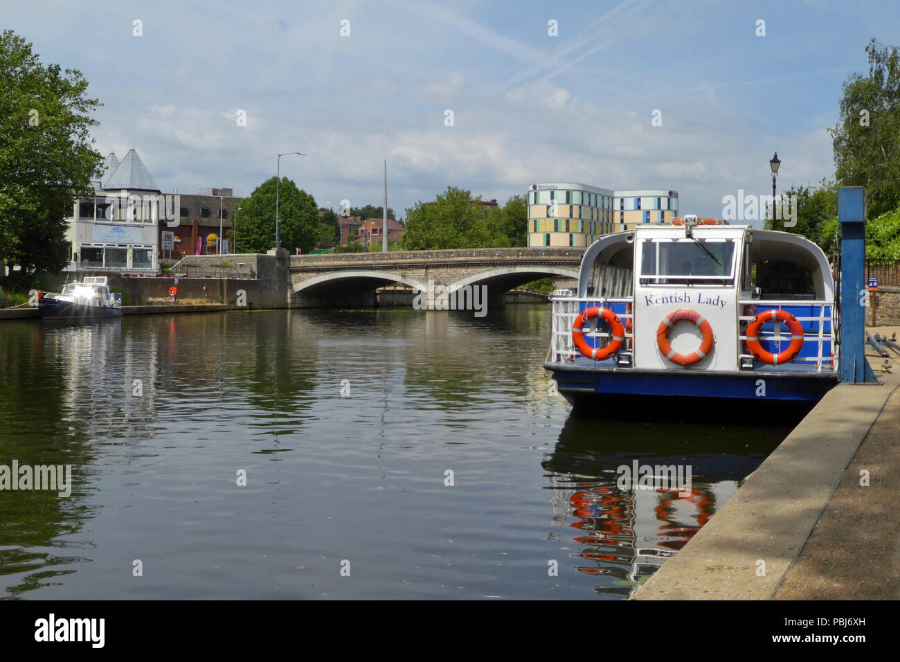 River Cruiser "Kentish Lady' warten auf Passagiere für Bootsfahrt, Medway, Maidstone, Kent, England Stockfoto