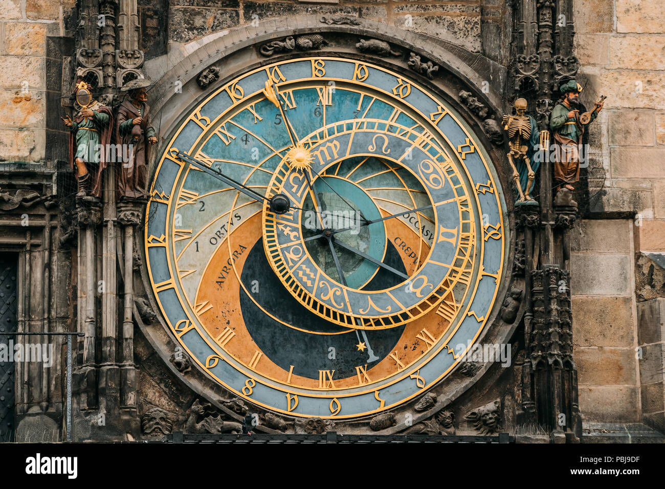 Prag, Tschechische Republik. In der Nähe von mittelalterlichen Astronomischen Uhr oder Prager Orloj. Stockfoto