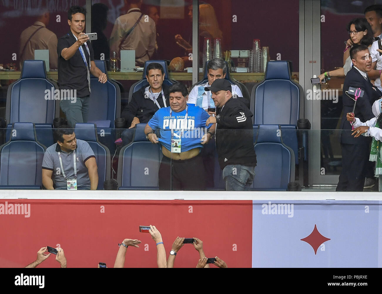 2018 FIFA World Cup - Nigeria vs Argentinien Gruppe D Spieltag 3 Sankt Petersburg mit: Diego Maradona Wo: St. Petersburg, Russische Föderation Wann: 26 Jun 2018 Credit: Anthony Stanley/WENN.com Stockfoto