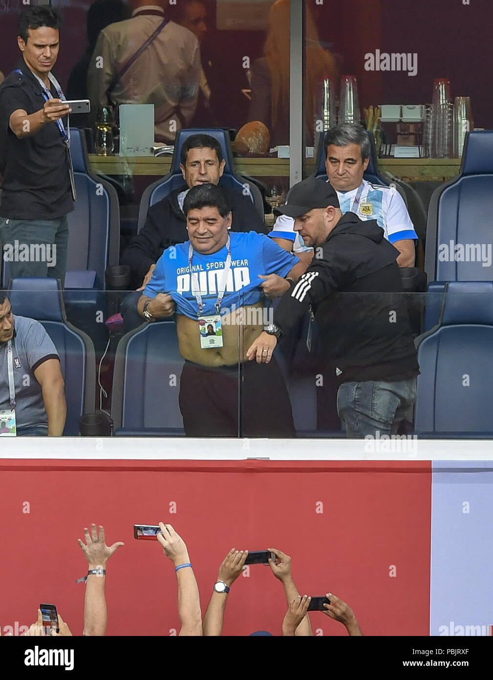 2018 FIFA World Cup - Nigeria vs Argentinien Gruppe D Spieltag 3 Sankt Petersburg mit: Diego Maradona Wo: St. Petersburg, Russische Föderation Wann: 26 Jun 2018 Credit: Anthony Stanley/WENN.com Stockfoto