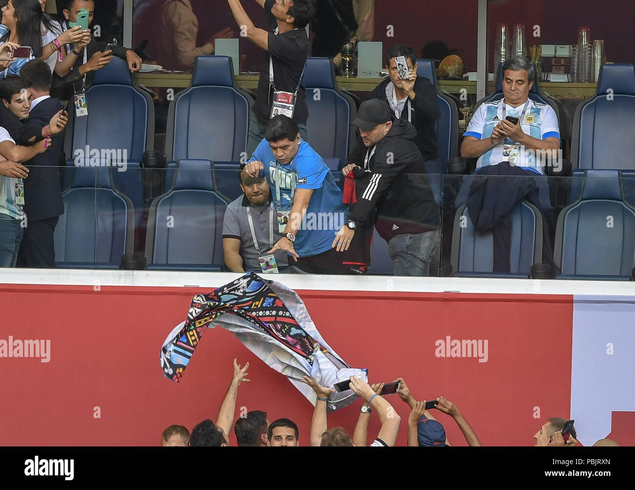 2018 FIFA World Cup - Nigeria vs Argentinien Gruppe D Spieltag 3 Sankt Petersburg mit: Diego Maradona Wo: St. Petersburg, Russische Föderation Wann: 26 Jun 2018 Credit: Anthony Stanley/WENN.com Stockfoto