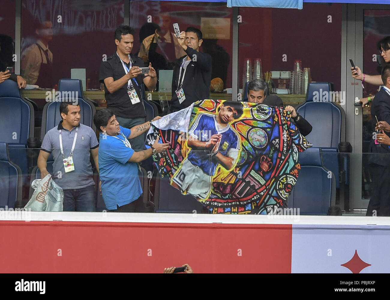 2018 FIFA World Cup - Nigeria vs Argentinien Gruppe D Spieltag 3 Sankt Petersburg mit: Diego Maradona Wo: St. Petersburg, Russische Föderation Wann: 26 Jun 2018 Credit: Anthony Stanley/WENN.com Stockfoto