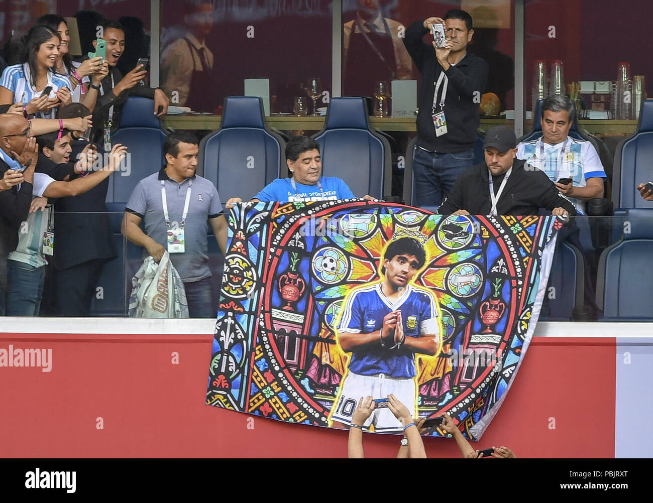 2018 FIFA World Cup - Nigeria vs Argentinien Gruppe D Spieltag 3 Sankt Petersburg mit: Diego Maradona Wo: St. Petersburg, Russische Föderation Wann: 26 Jun 2018 Credit: Anthony Stanley/WENN.com Stockfoto