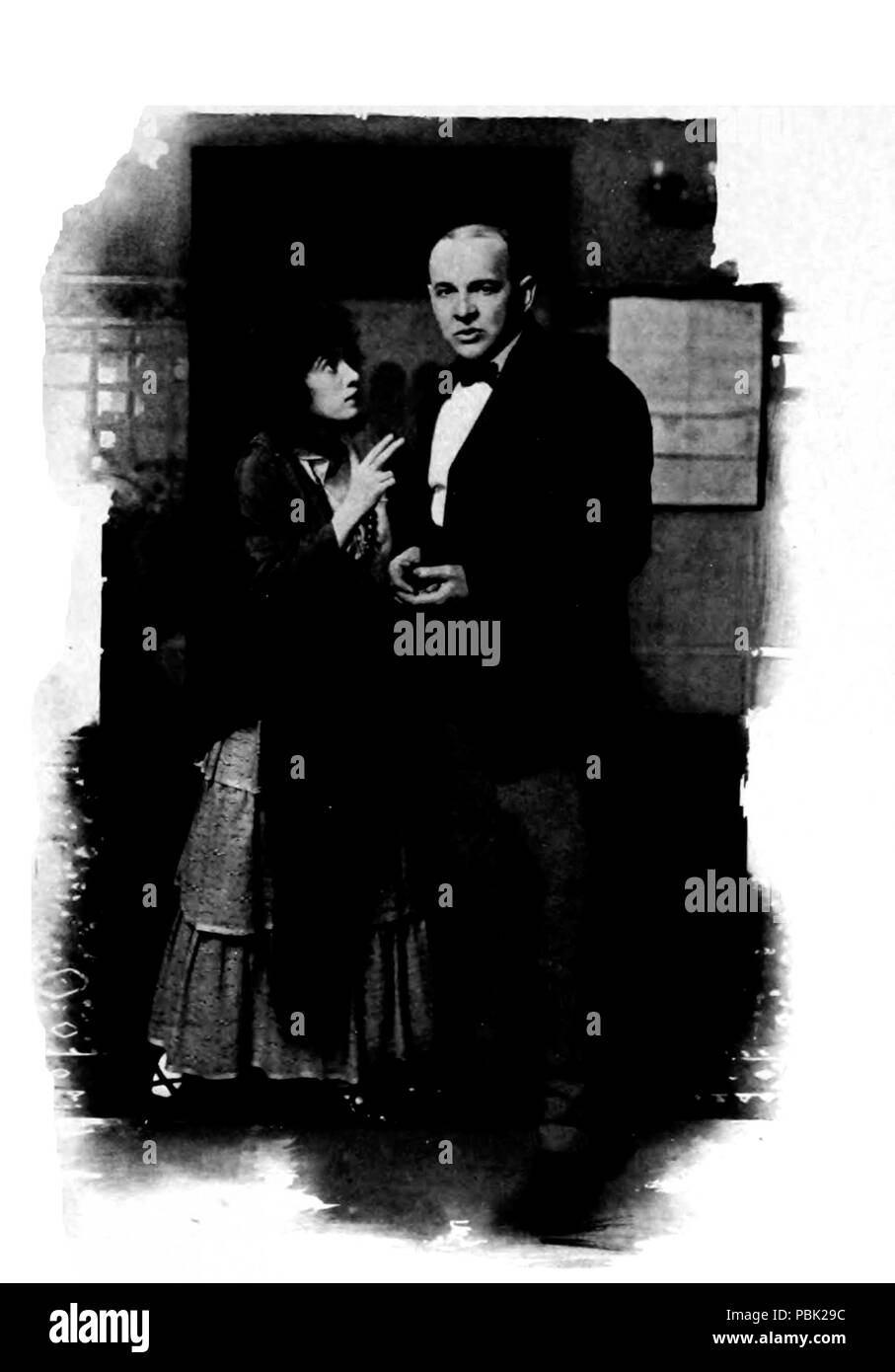 1152 Seite 121 - Innerhalb der Zeilen (Roman) Stockfoto