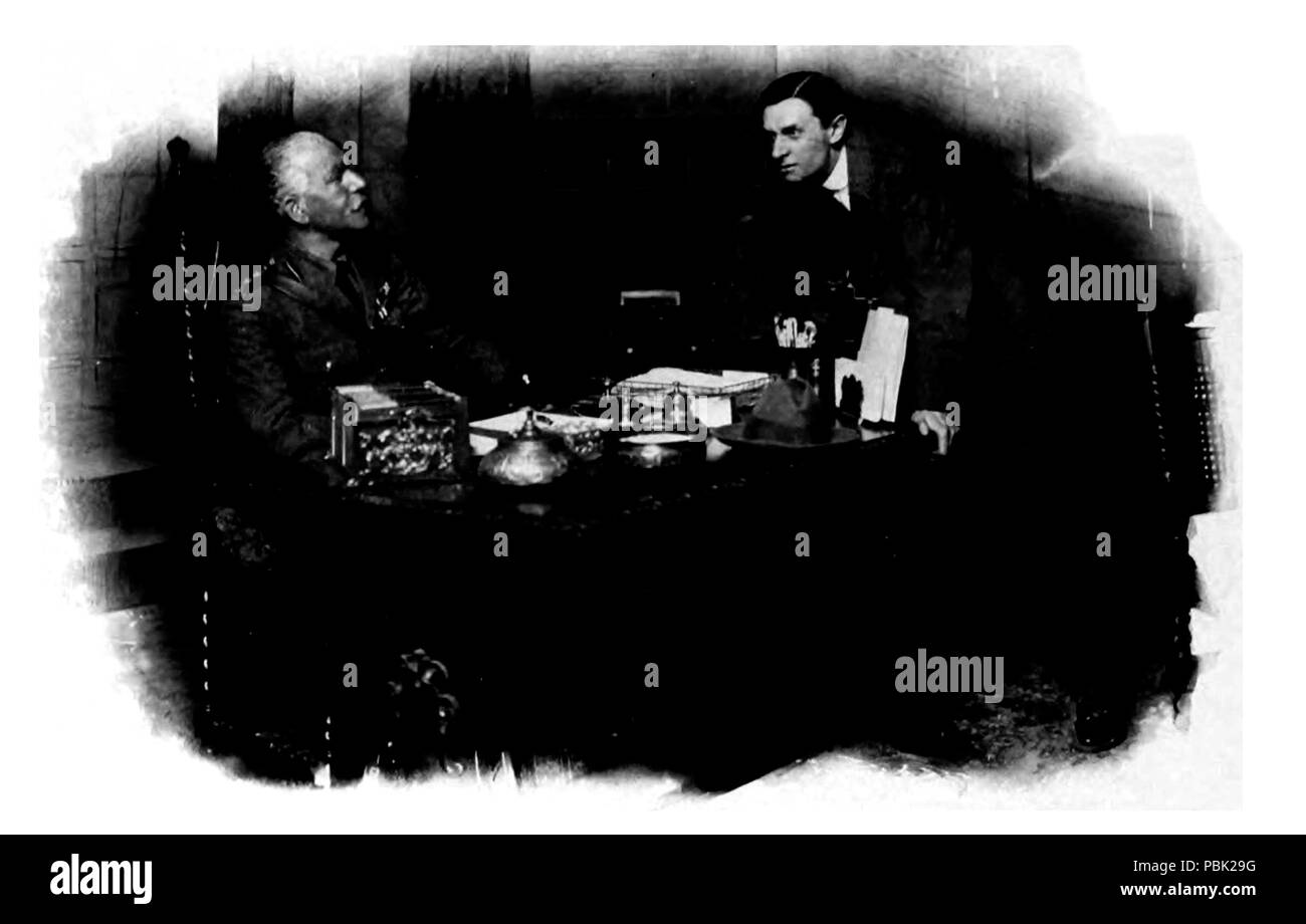 1152 Seite 207 - Innerhalb der Zeilen (Roman) Stockfoto