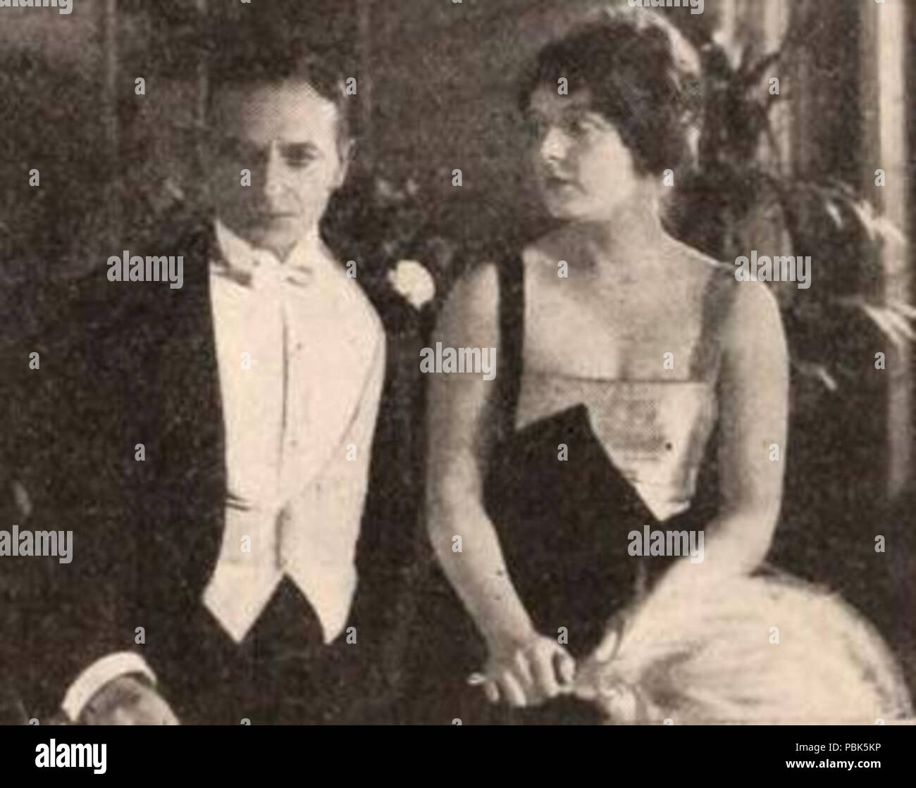 1312 Shams der Gesellschaft (1921) - 4. Stockfoto