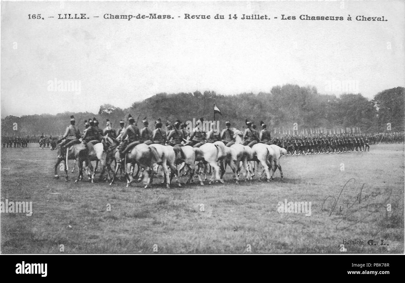 922 Lille Champs-de-Mars Revue du 14 juillet Les Chasseurs à Cheval Stockfoto