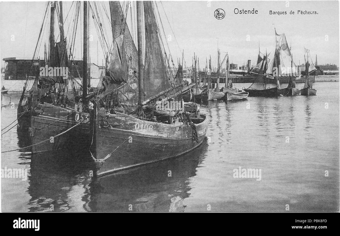 1139 Oostende vissersboten prentbriefkaart Stockfoto