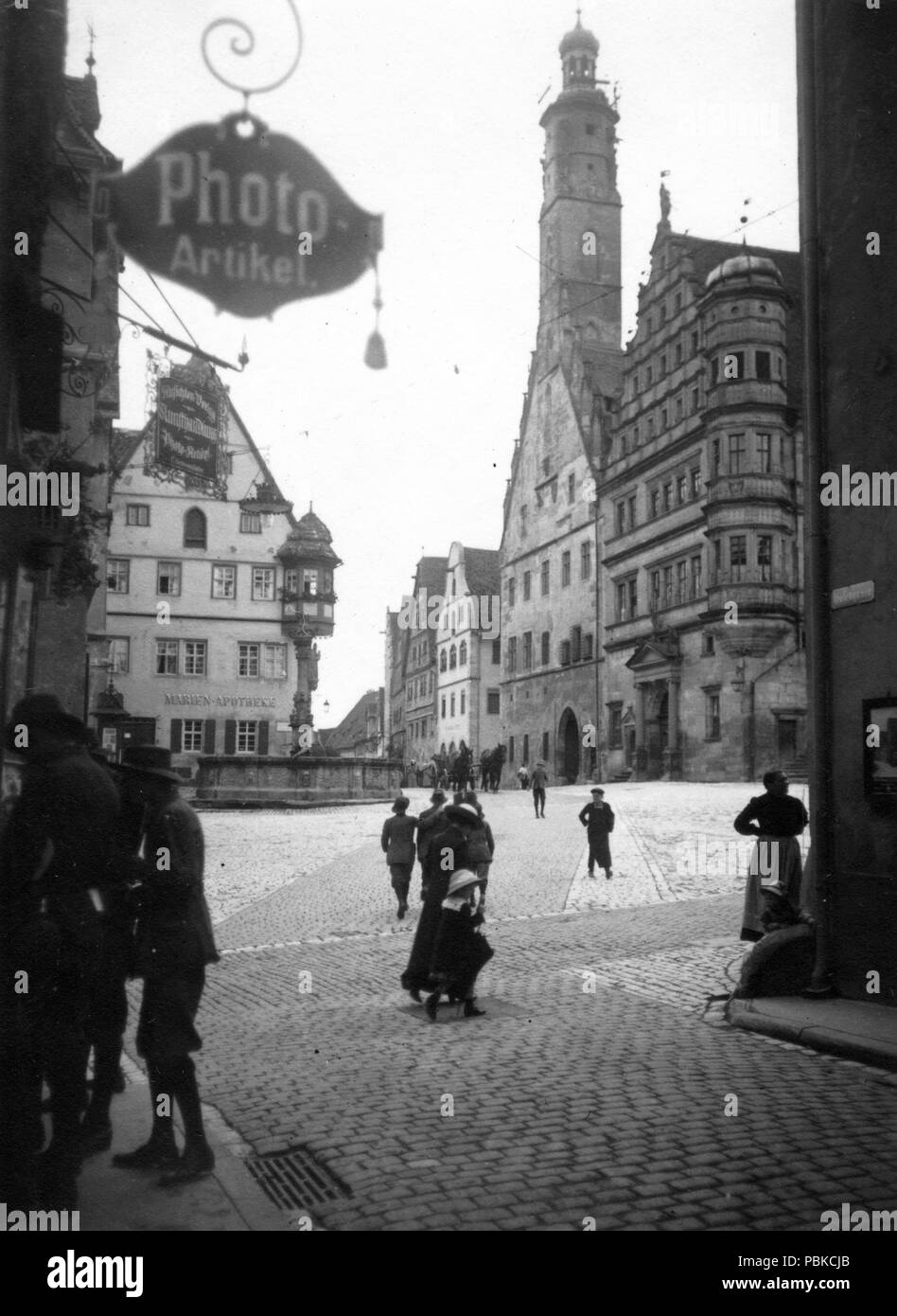 738 Hafengasse, szemben ein Marktplatz. Eine jobbra Városháza. 70444 Fortepan Stockfoto