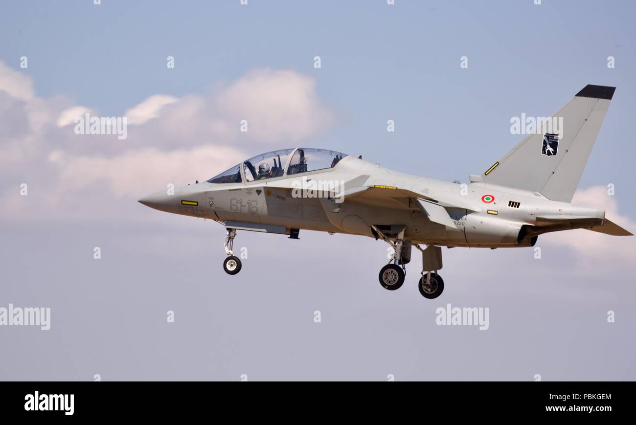 Italienische Luftwaffe T-346 ein Master jet Trainer Landung an RAF Fairford für die 2018 Royal International Air Tattoo Stockfoto