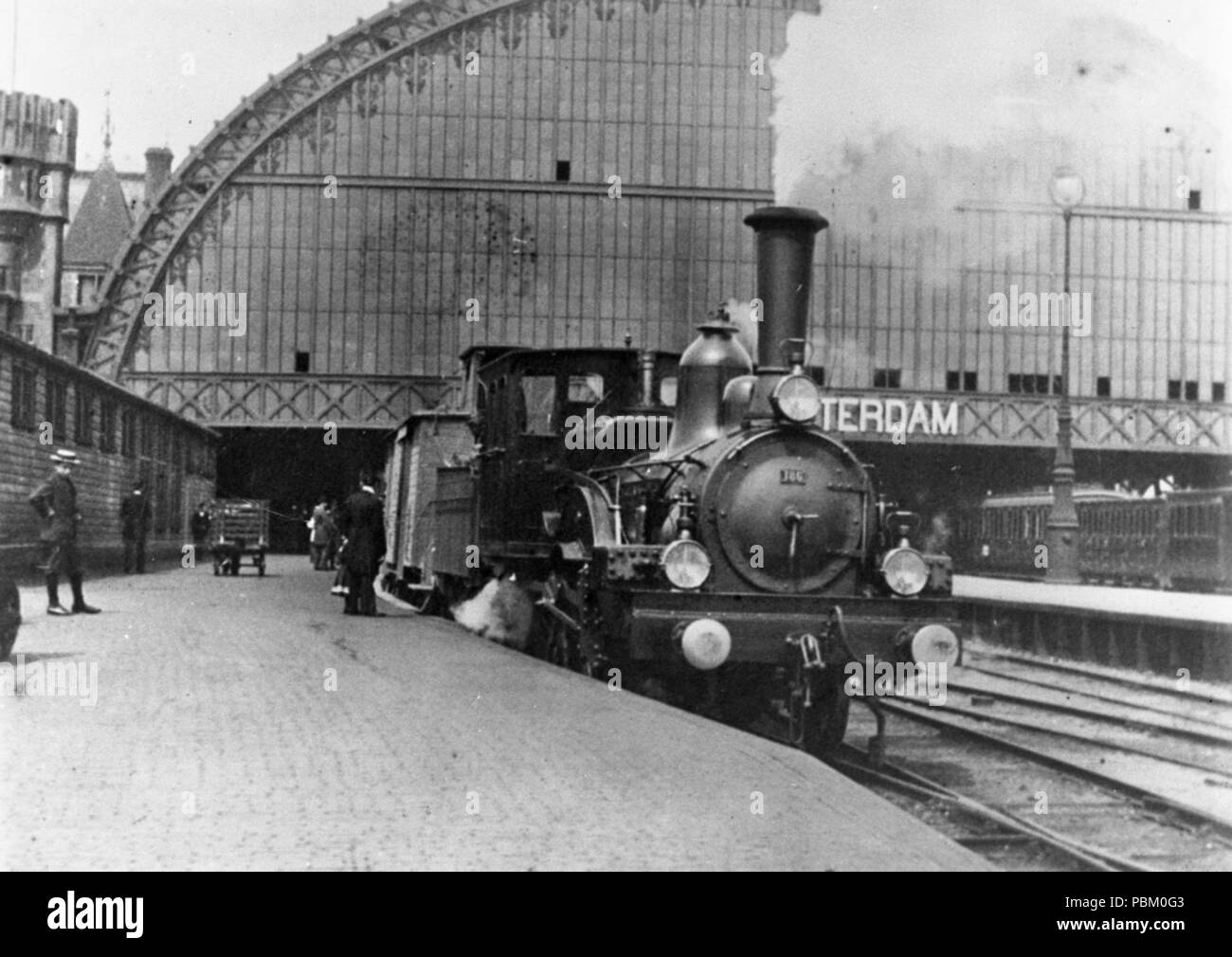 759 HIJSM 186 NS 1124 Amsterdam Centraal Stockfoto