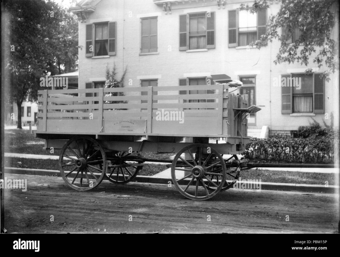 763 Hog Wagen vor der Stadt Residenz 1916 geparkt (3191469846) Stockfoto