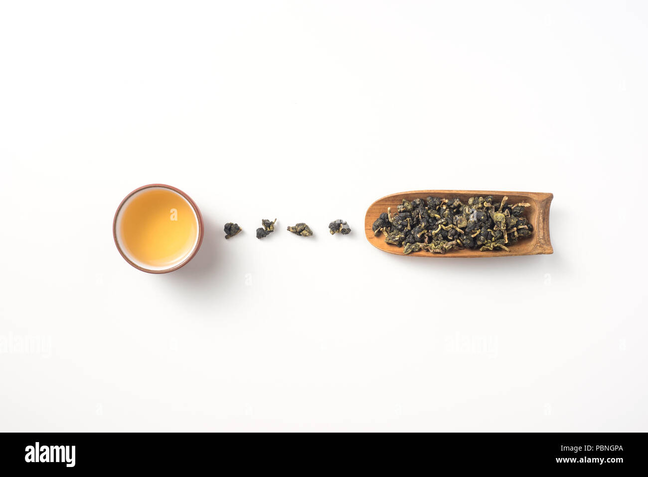 Asien Kultur und Design Konzept - frische Taiwan oolong Tee und Teekanne Stockfoto