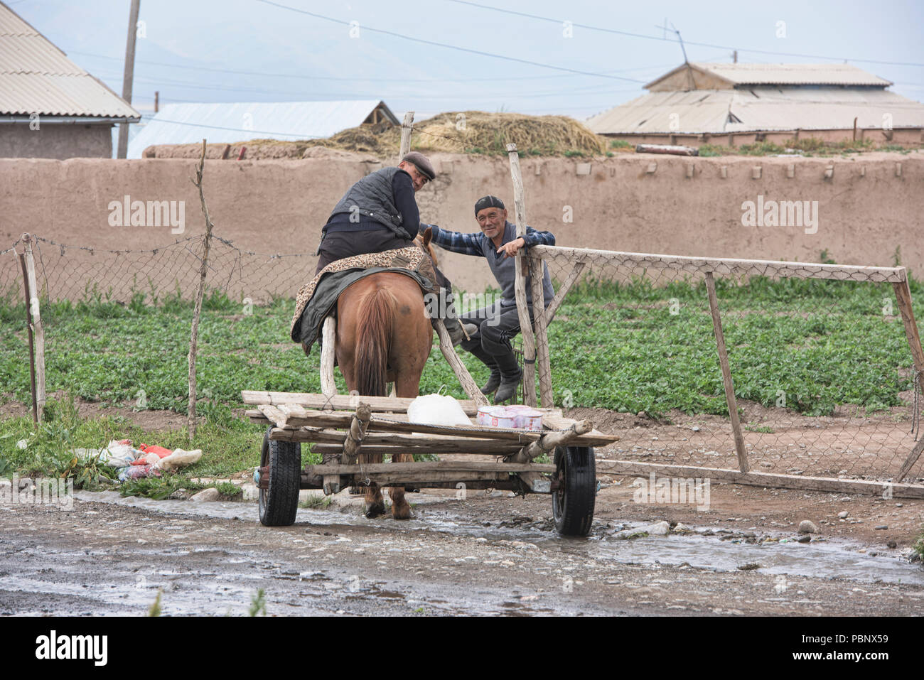 Lokalen Dorf leben, Sary Mogul, Kirgisistan Stockfoto