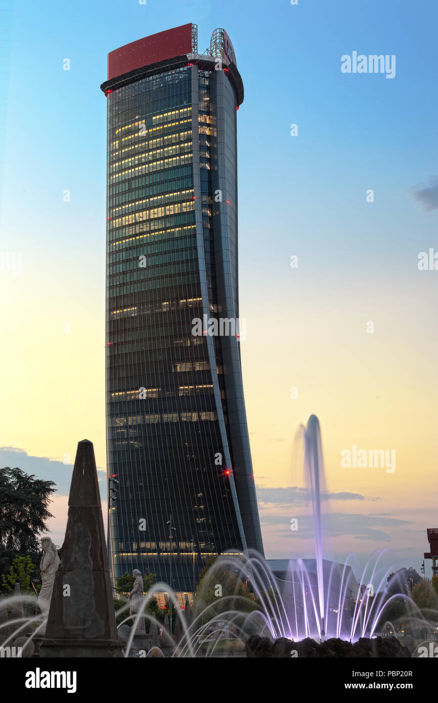 Mailand, Italien - 29. April 2018: Hadid Turm von Zaha Hadid Architects, in Mailand, Italien: moderne CityLife Bezirk Stockfoto