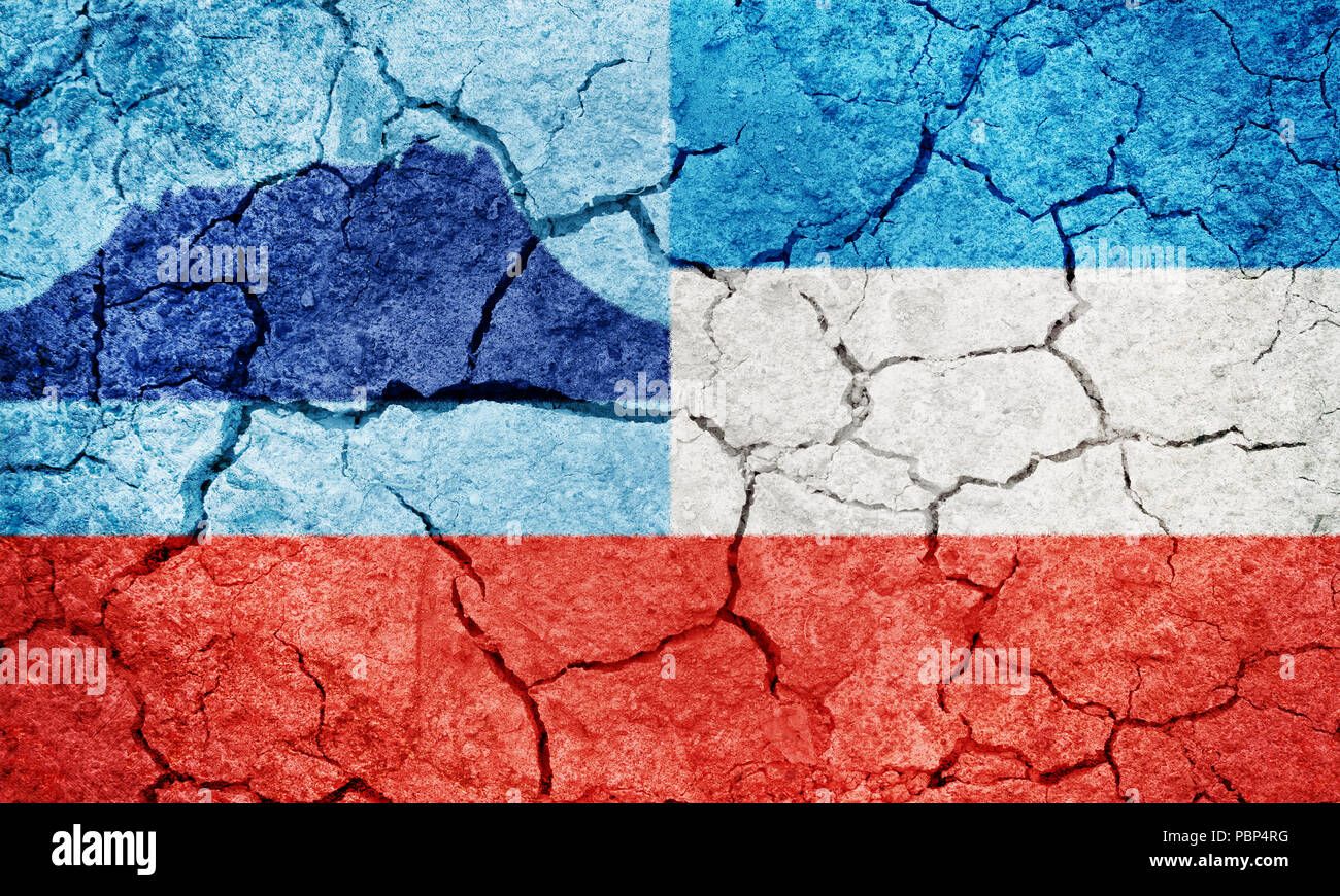 Sabah, Malaysia, Flagge auf trockener Erde Boden Textur Hintergrund Stockfoto
