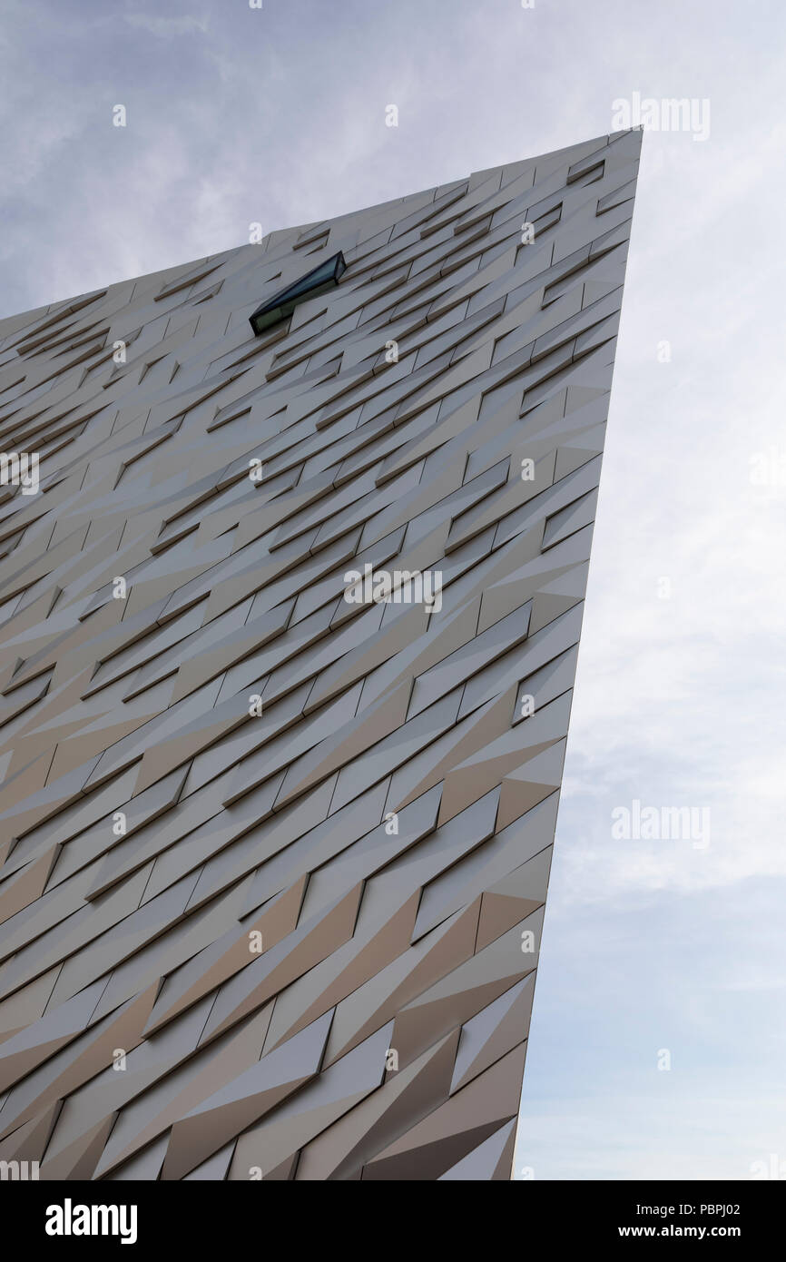 Detaillierte Ansichten der Titanic Belfast Gebäude Stockfoto