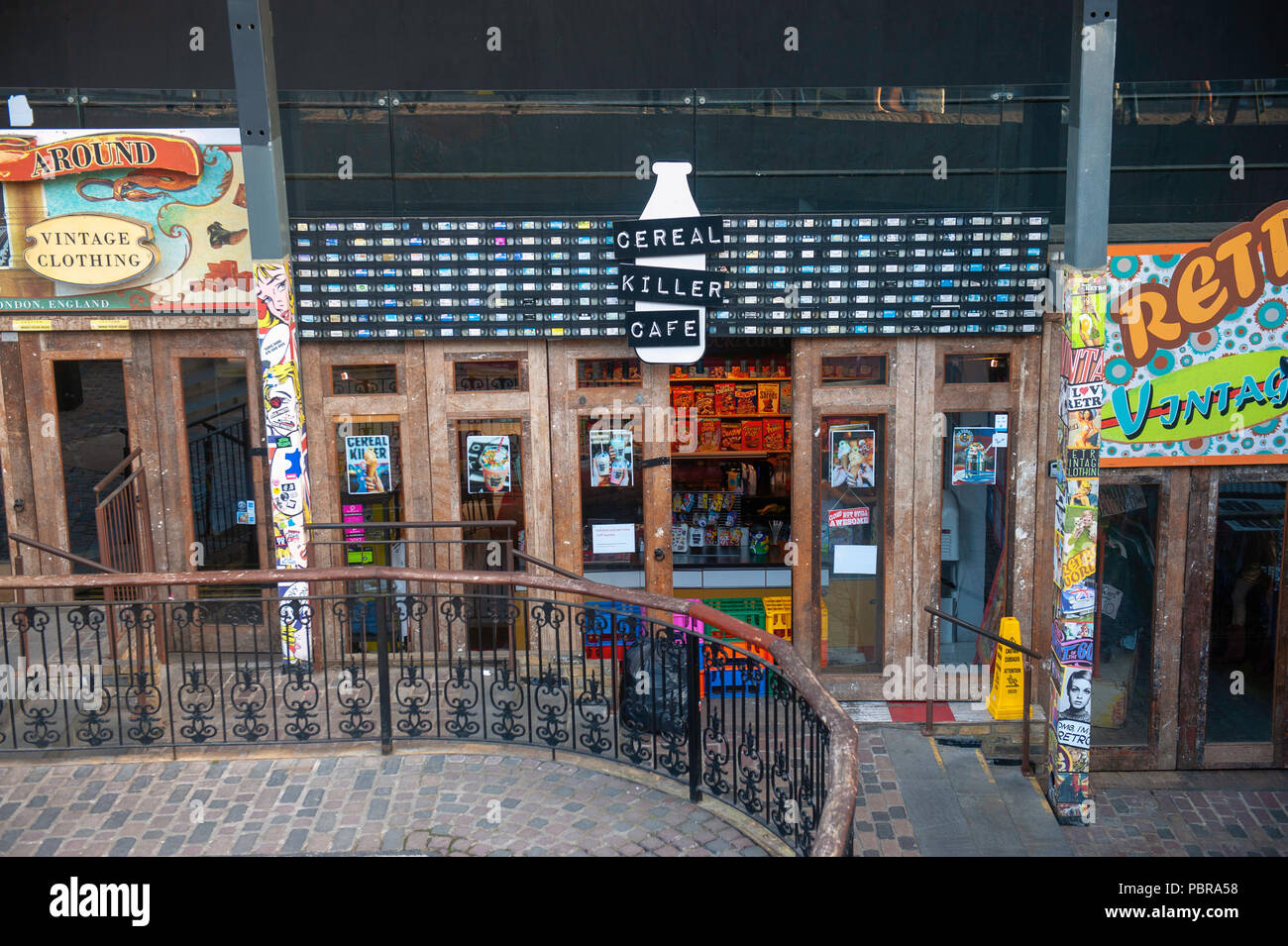 Cereal Killer Café in den Ställen, Camden Town Stockfoto