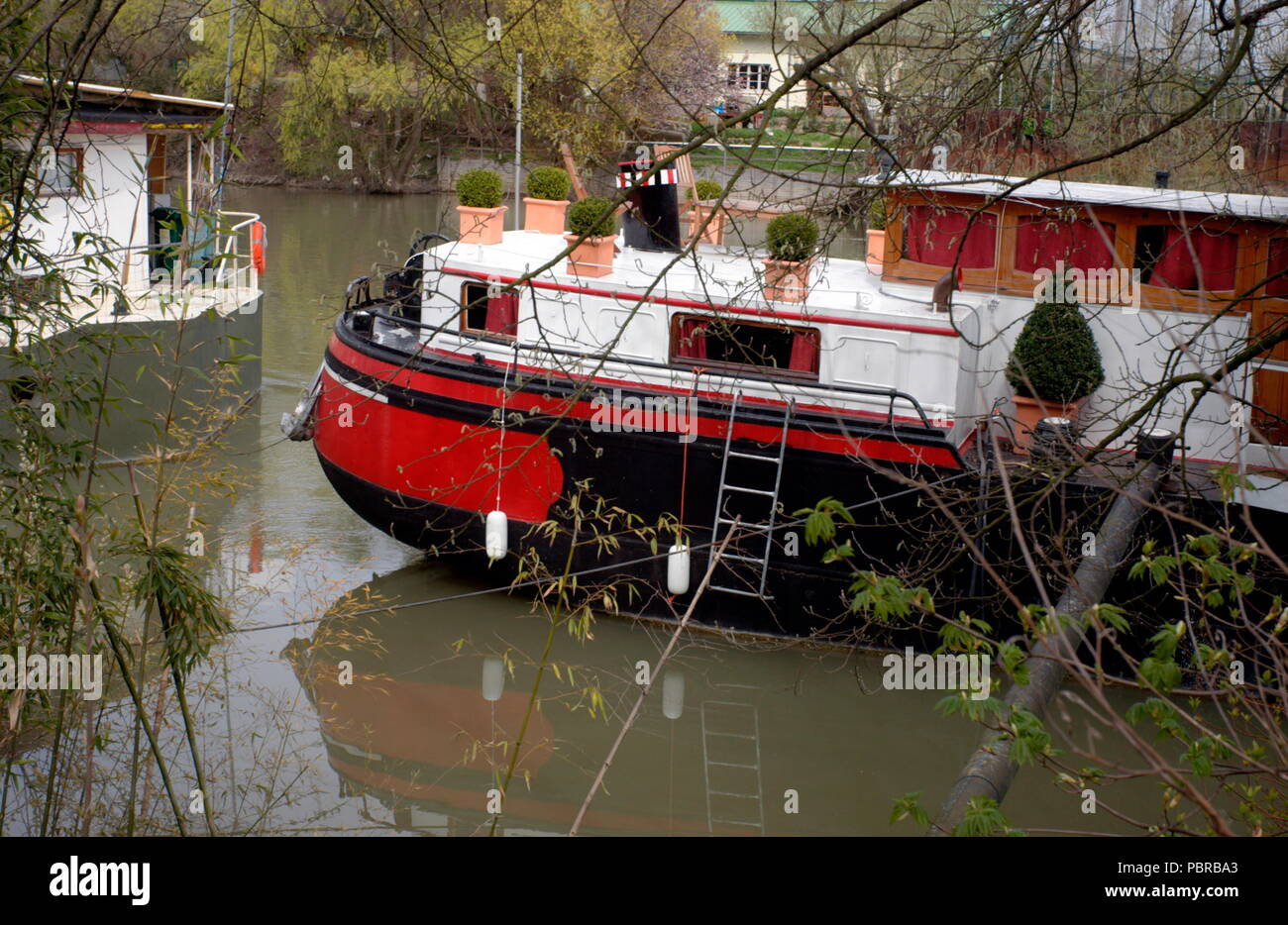 AJAXNETPHOTO. Versailles, Frankreich. - Frühling AM UFER DER SEINE. Foto: Jonathan Eastland/AJAX REF: 60904 300 Stockfoto