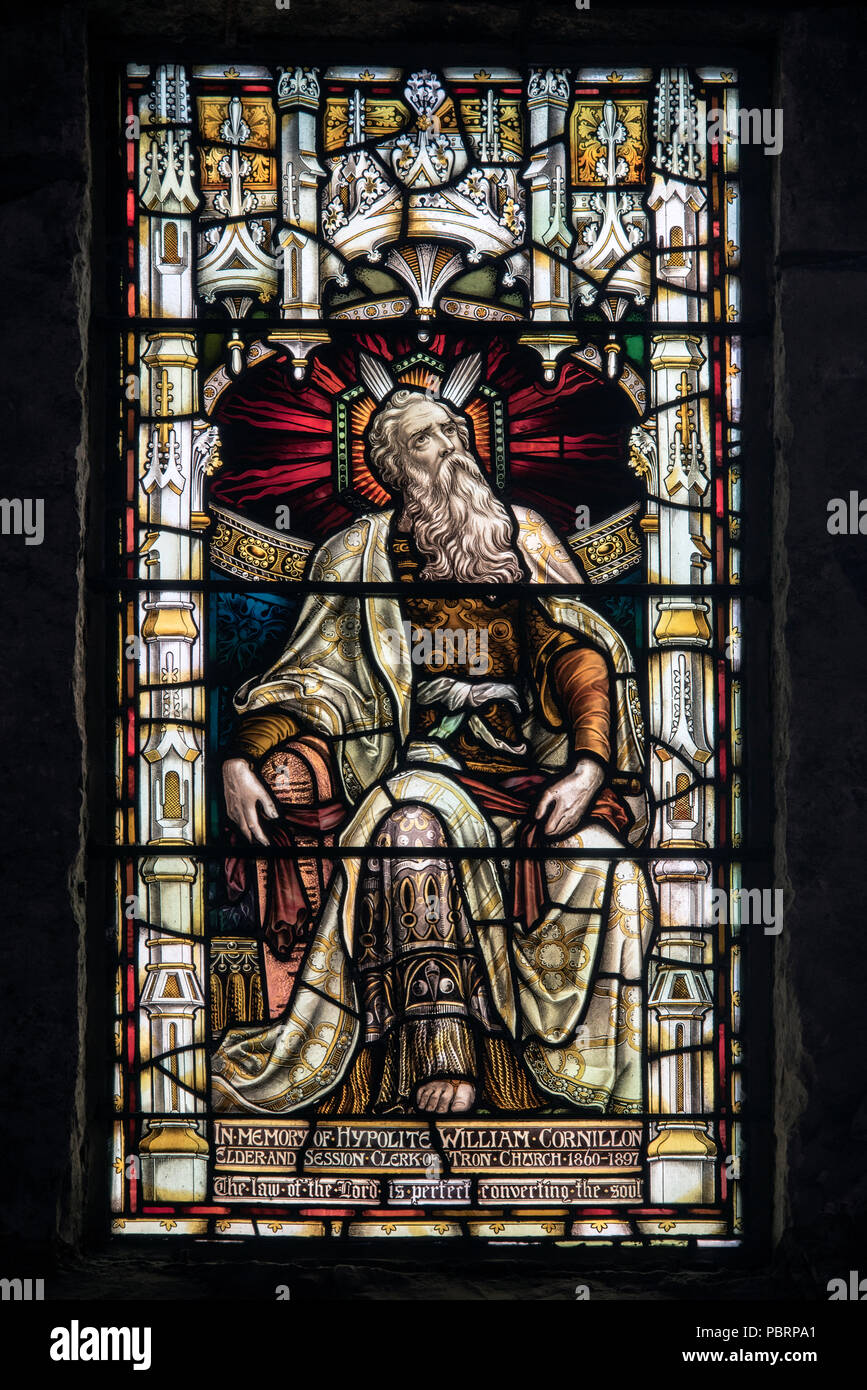 Glasfenster in der Tron Kirk gewidmet zu Kirk elder Hypolite William Cornillon (1860-97), Royal Mile, Edinburgh, Schottland, Großbritannien. Stockfoto