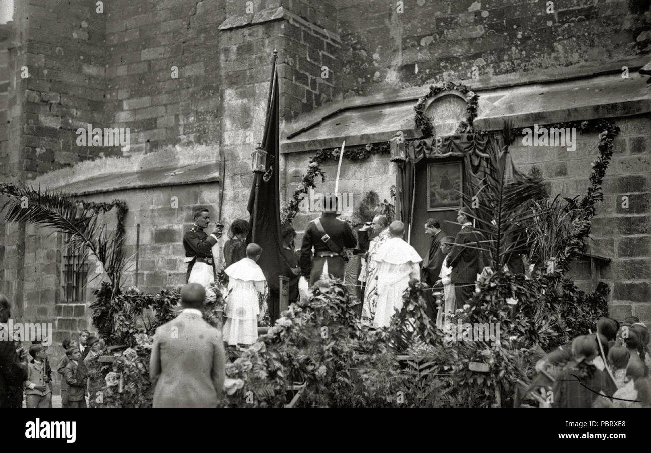 Acto político-religioso de la localidad de Usurbil (11 de 12) - Fondo Car-Kutxa Fototeka. Stockfoto