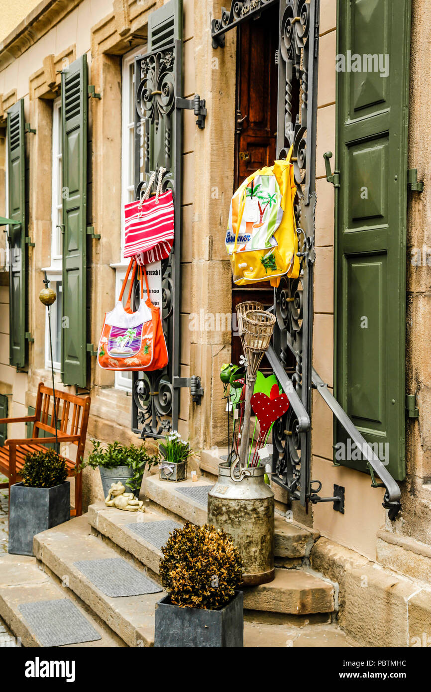 Touristische Shop im alten historischen Zentrum von Nurtingen, Süddeutschland Stockfoto