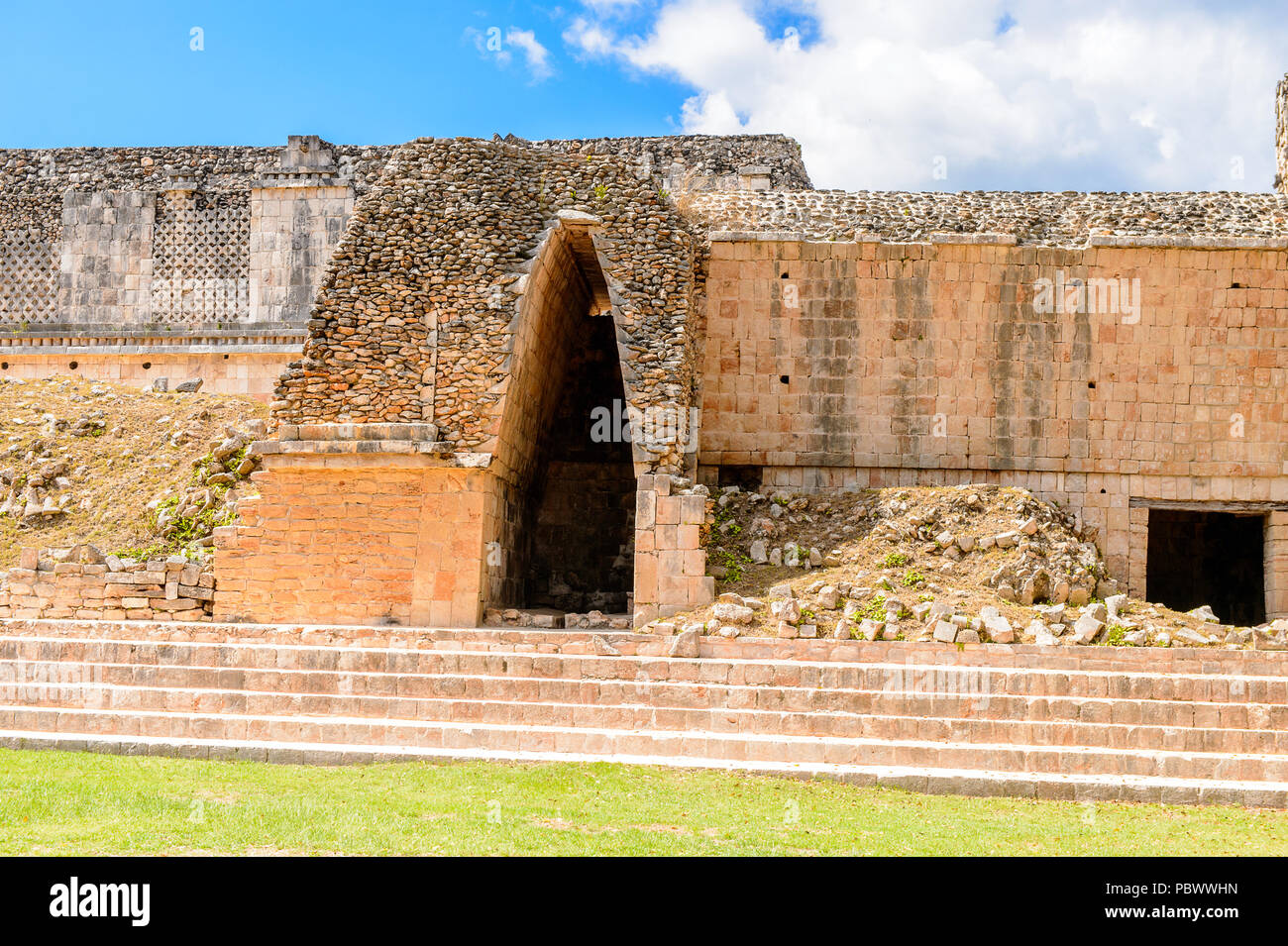 Ruinen von Uxmal, einer alten Maya Stadt der Klassischen Periode. Eine der wichtigsten archäologischen Stätten der Maya Kultur. UNESCO World Heritage si Stockfoto