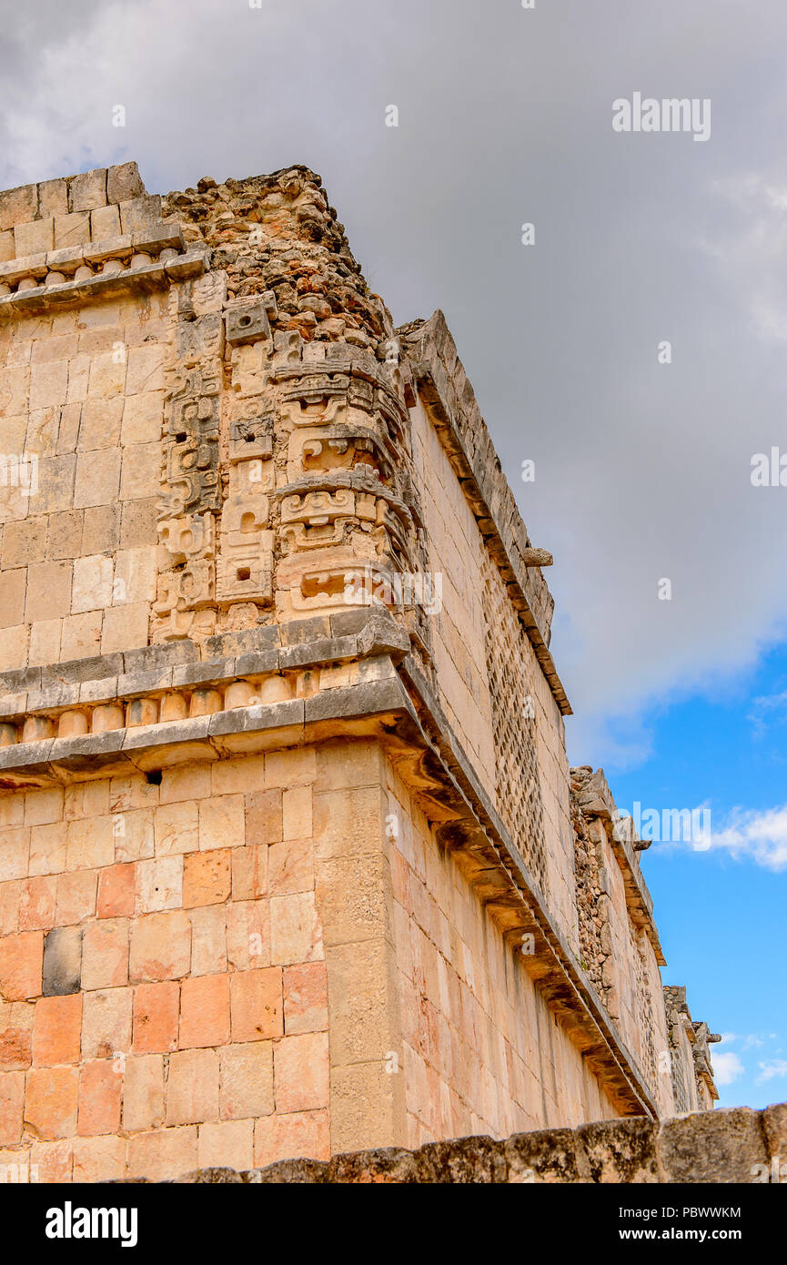 Ruinen von Uxmal, einer alten Maya Stadt der Klassischen Periode. Eine der wichtigsten archäologischen Stätten der Maya Kultur. UNESCO World Heritage si Stockfoto