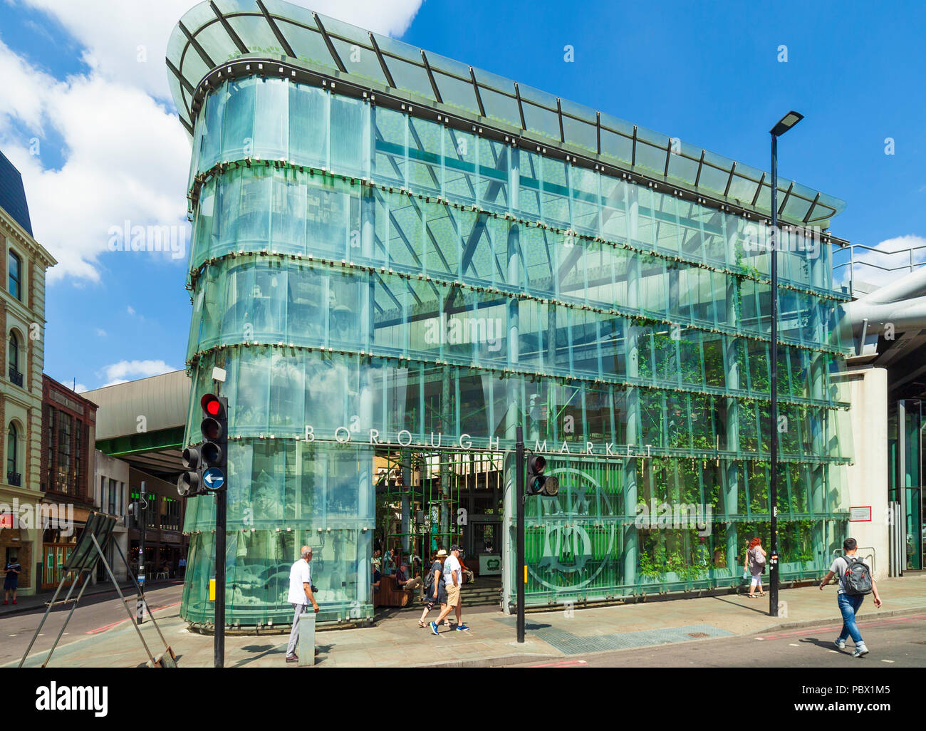 Borough Markt, Eingang aus Glas Atrium. Stockfoto