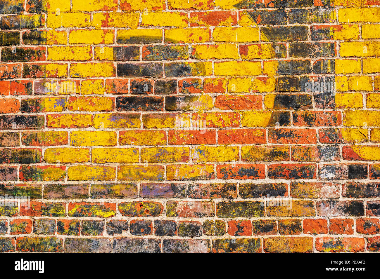 Alte Schilder gemalt auf der Ziegelfassade des Fritz; lokale Cafe, Bar & Restaurant; Salida, Colorado, USA Stockfoto