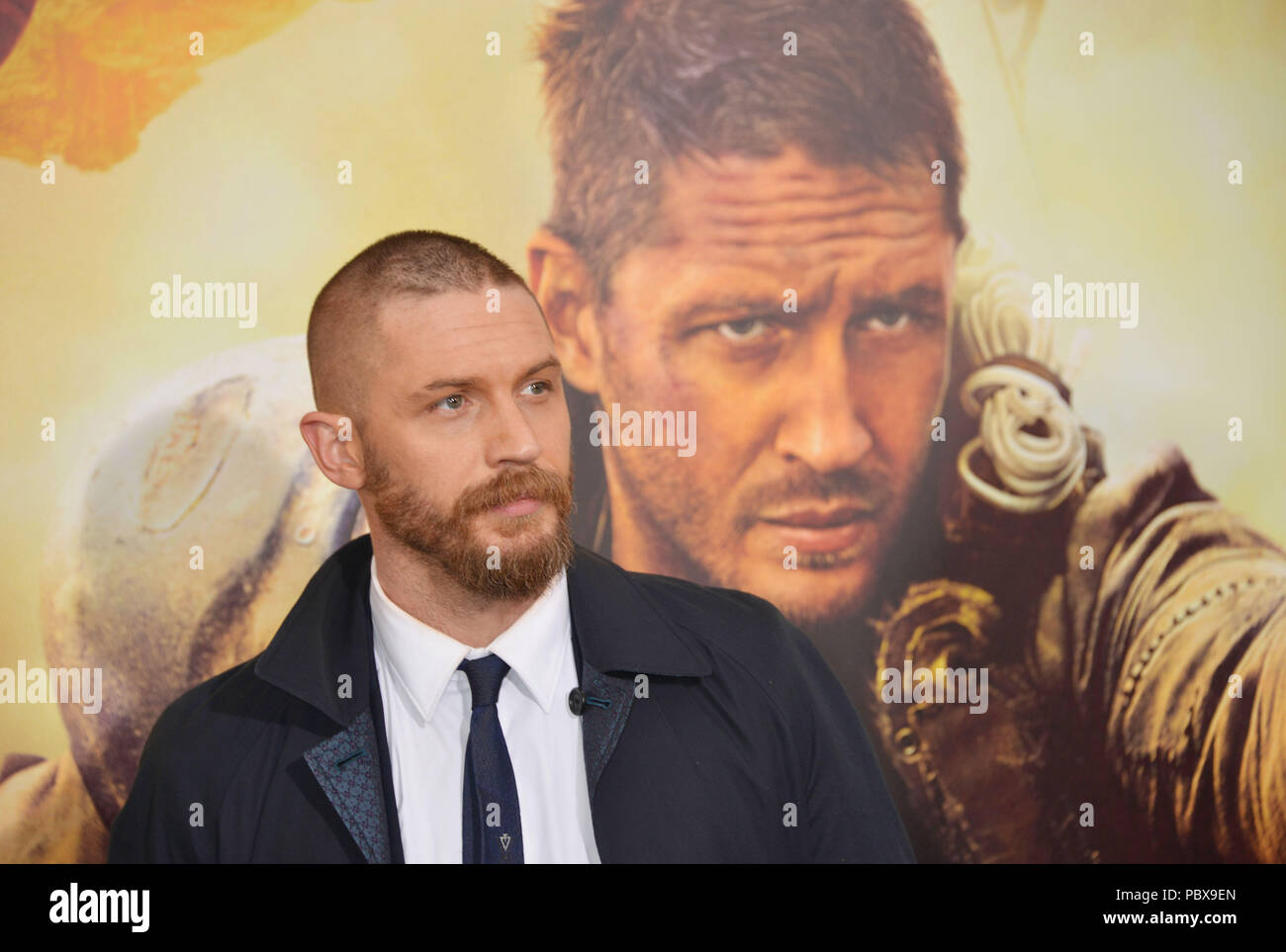 Tom Hardy 031 Ankunft auf dem Mad Max Grimm Straße Premiere auf der TCL Chinese Theatre in Los Angeles. Mai 7, 2015. Tom Hardy031 - - - - - - - - - - - - - Red Carpet Event, Vertikal, USA, Filmindustrie, Prominente, Fotografie, Bestof, Kunst, Kultur und Unterhaltung, Topix Prominente Fashion/Vertikal, Besten, Event in Hollywood Leben - Kalifornien, Roter Teppich und backstage, USA, Film, Stars, Film Stars, TV Stars, Musik, Promis, Fotografie, Bestof, Kunst, Kultur und Unterhaltung, Topix, drei Viertel, vertikal, eine Person aus dem Jahr 2015, Anfrage tsuni @ Gamma-US Stockfoto