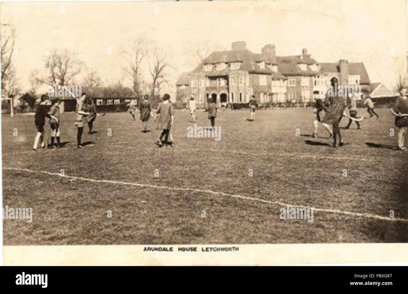 369 Letchworth - Schule - Hockey kleine Stockfoto