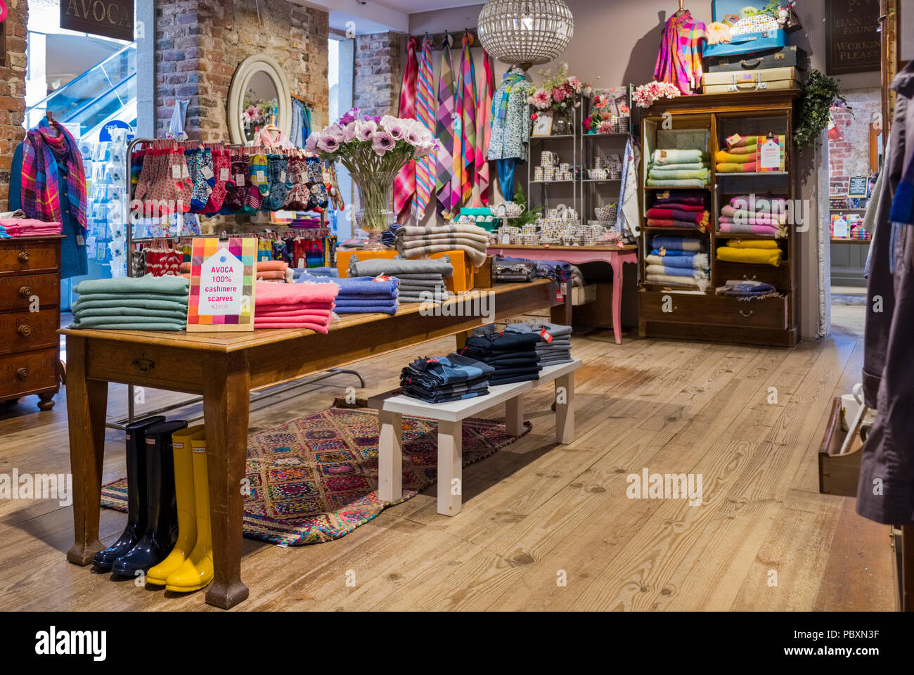 Innenraum eines Avoca Shop, einem gehobenen Einzelhandel in der Republik Irland, Europa Stockfoto