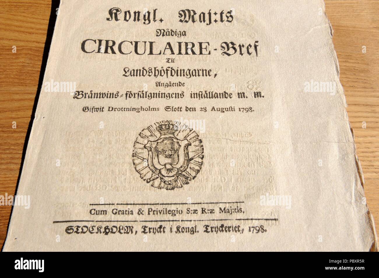 Kongliga Majestets Nådiga Circulaire Brev, bis Landshöfdingarne, Angående Brännvins forsälgningens inställande m. m. Gifivit Drottningholms Slott d Stockfoto