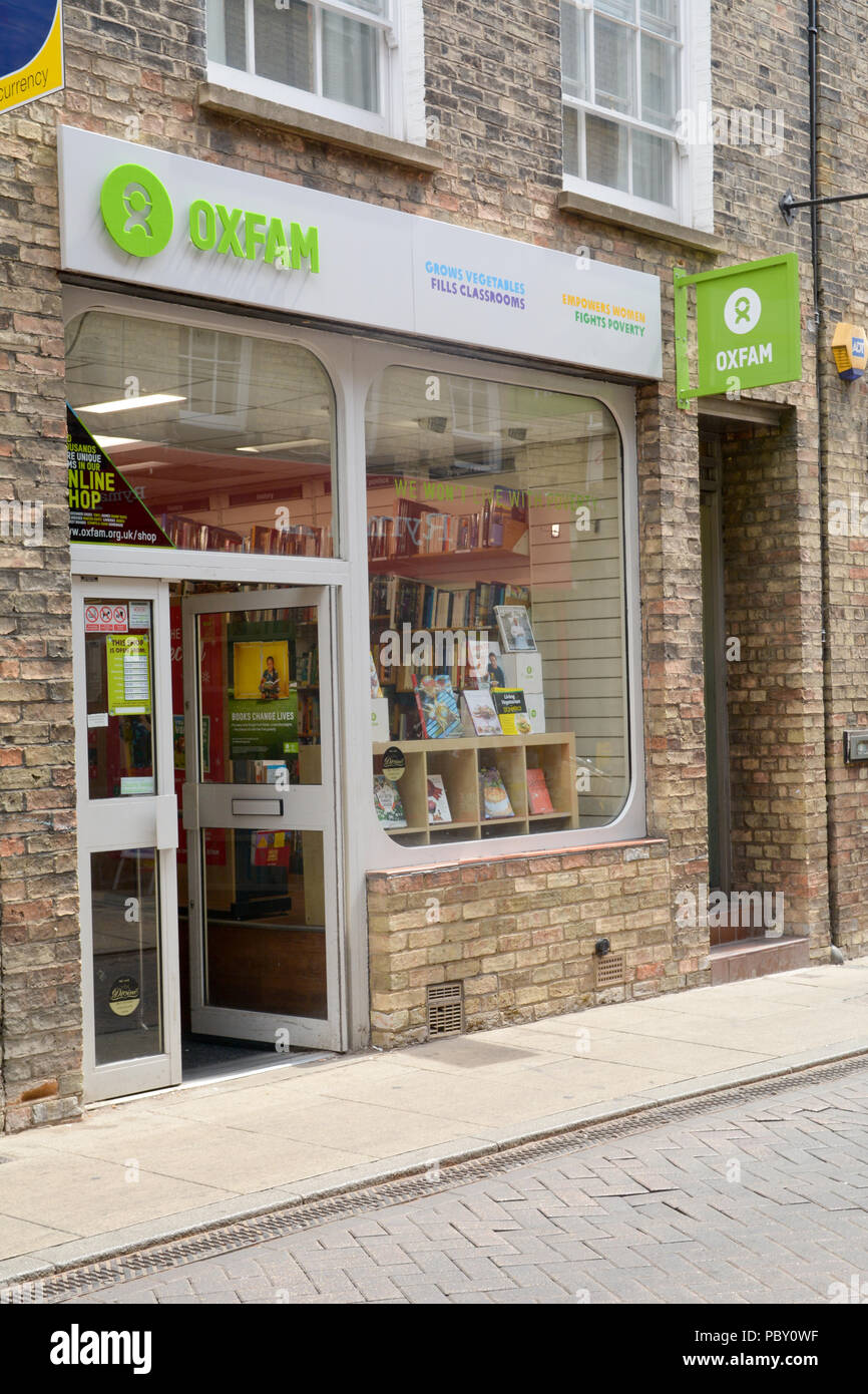 Oxfam Charity Shop in Cambridge, Cambridgeshire, England Stockfoto