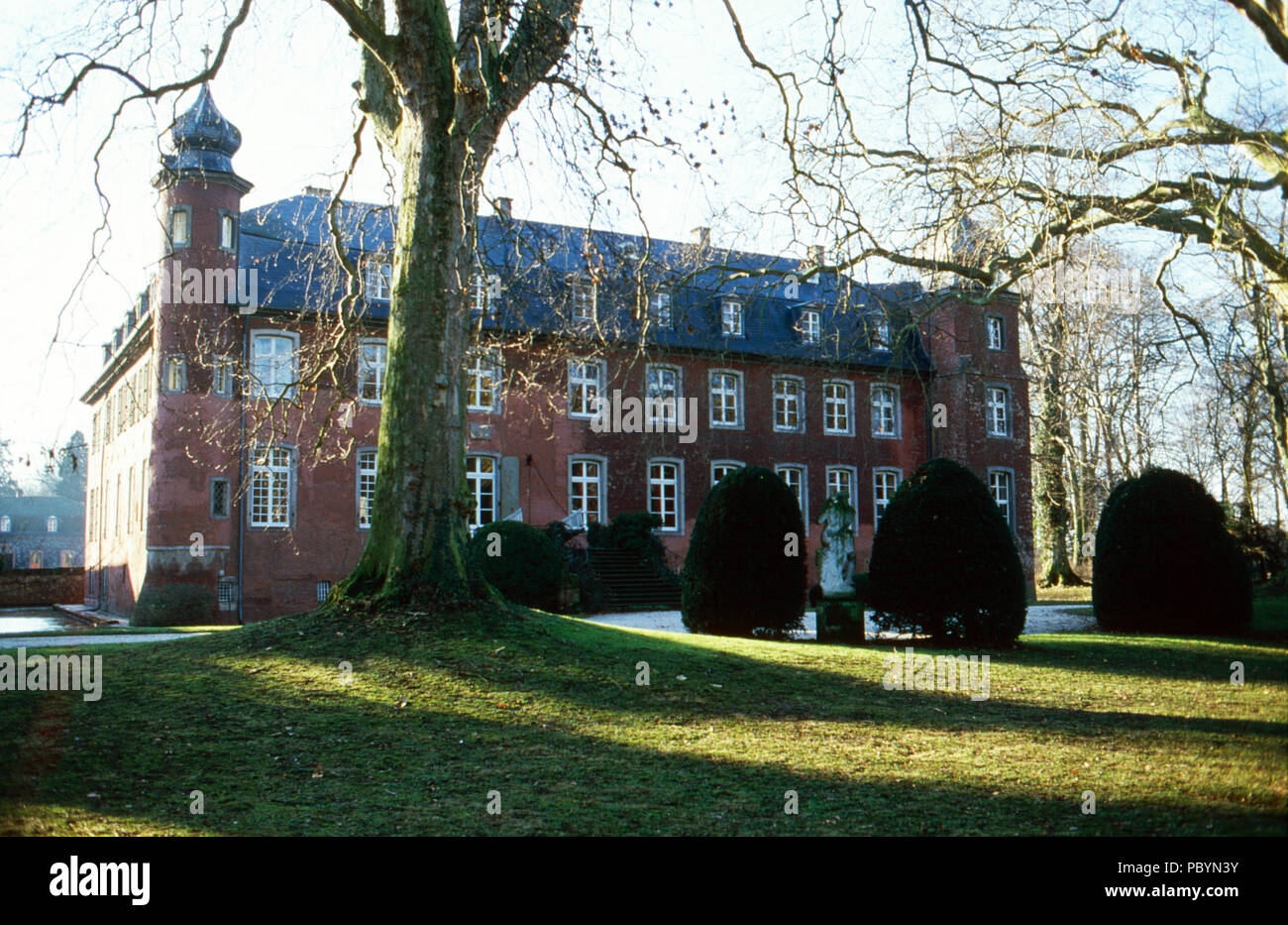 Blick auf Schloss Gymnich in Erftstadt, Deutschland. Blick auf Schloss ...