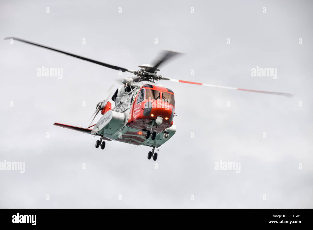 Irische Küstenwache Sikorsky Rescue 115, S-92 EIN EI-ICD4CA98F, Shannon, County Clare stationiert Stockfoto