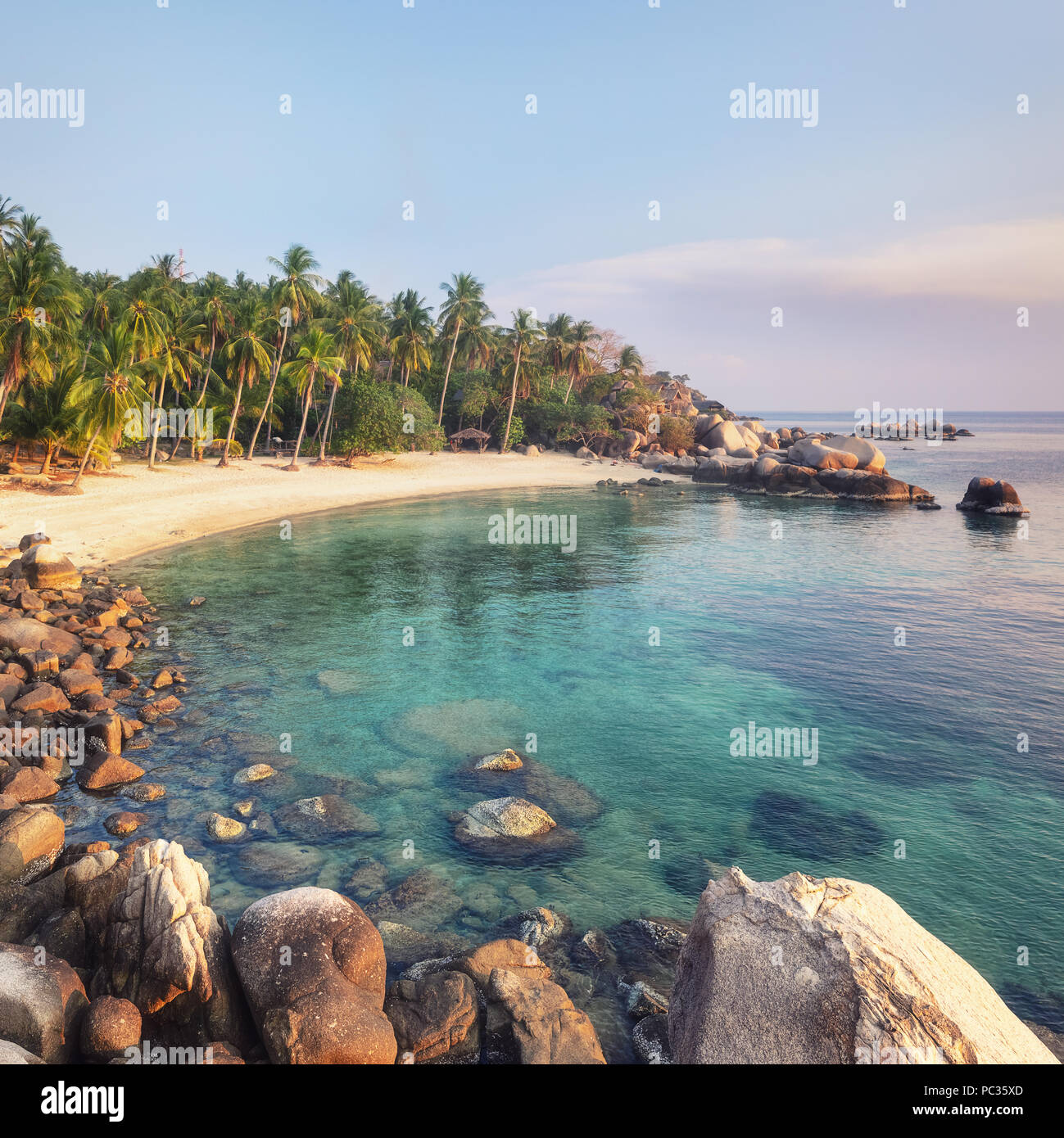 Asiatische sunset tropical beach Paradies in Thailand Stockfoto