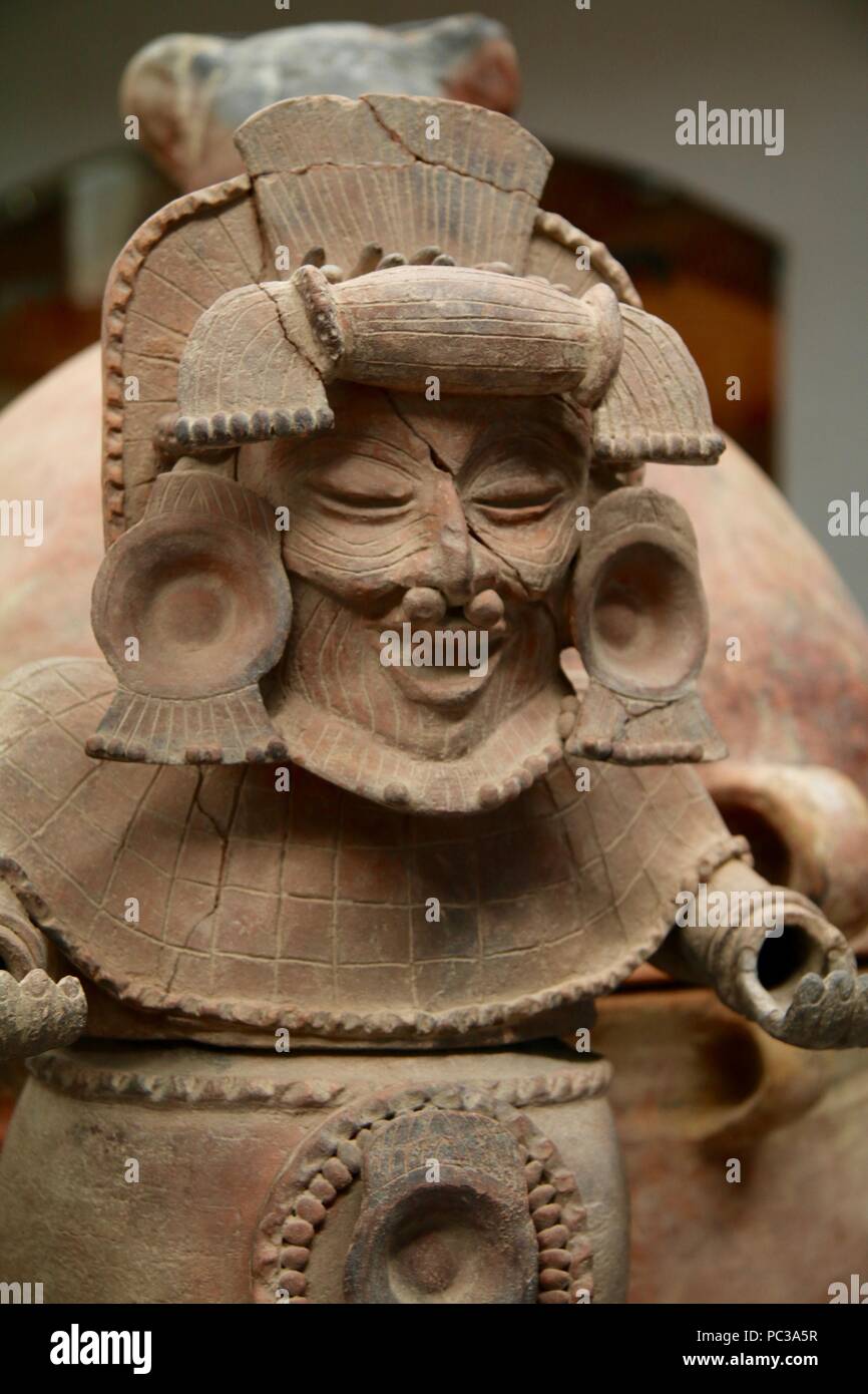 Maya ton skulptur oder ein Lächeln Krieger Stockfoto