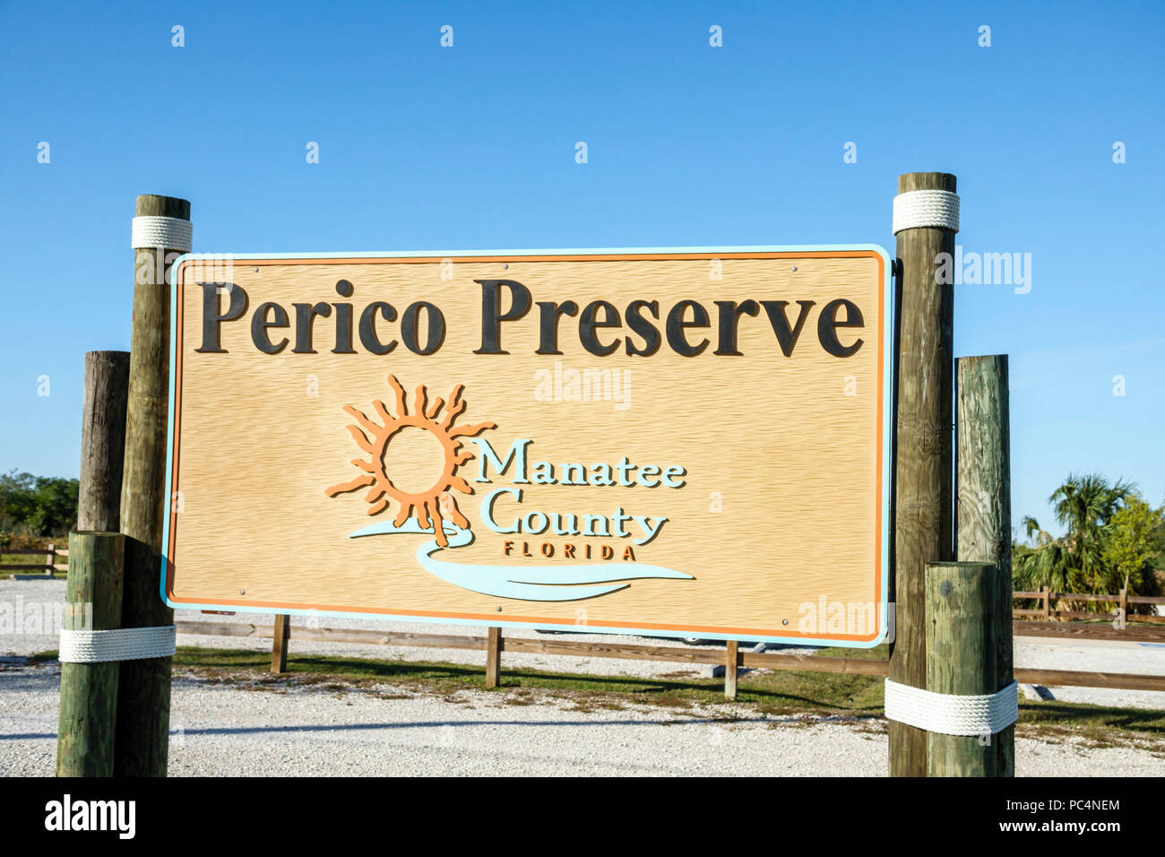 Florida, Bradenton, Perico Preserve, Naturschutzgebiet, Sumpfgebiete, Vogelschutzgebiet, Eingangsschild, FL171212055 Stockfoto